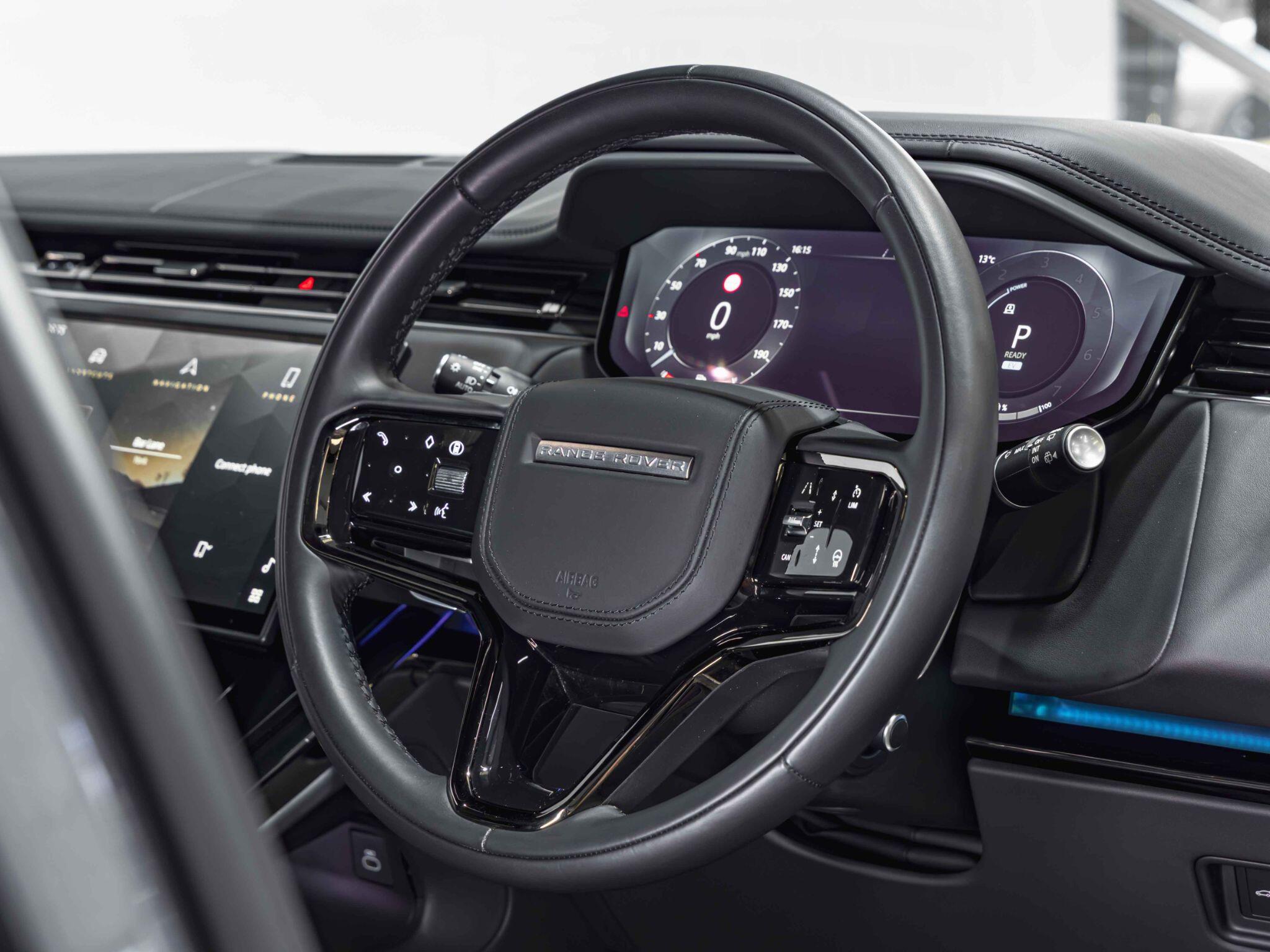 Land Rover Range Rover Sport view 18