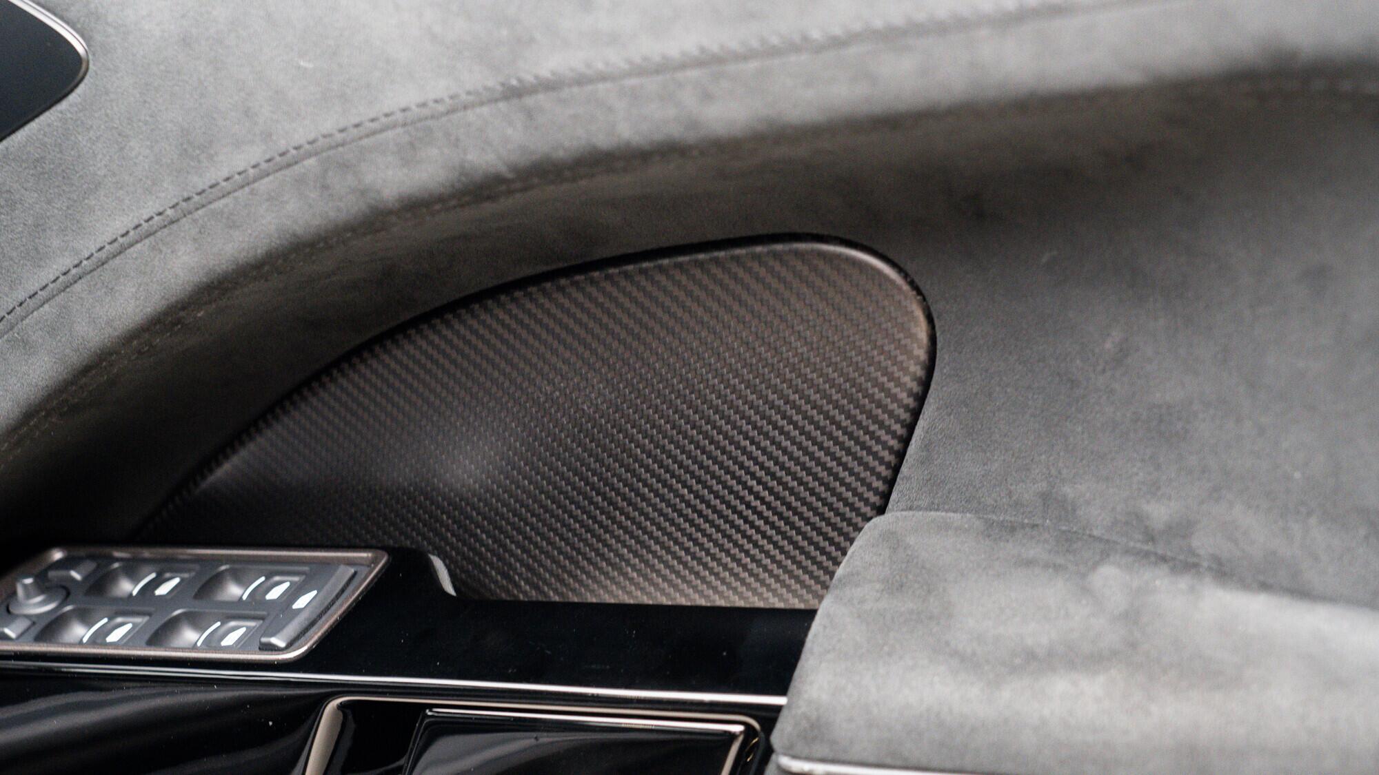 Aston Martin Rapide view 36