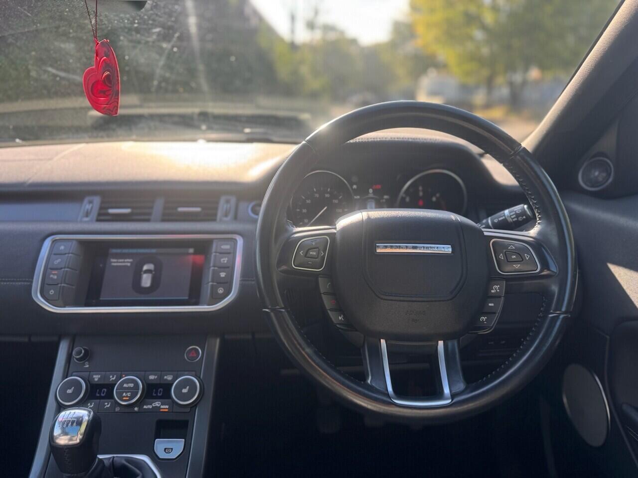 Land Rover Range Rover Evoque view 11
