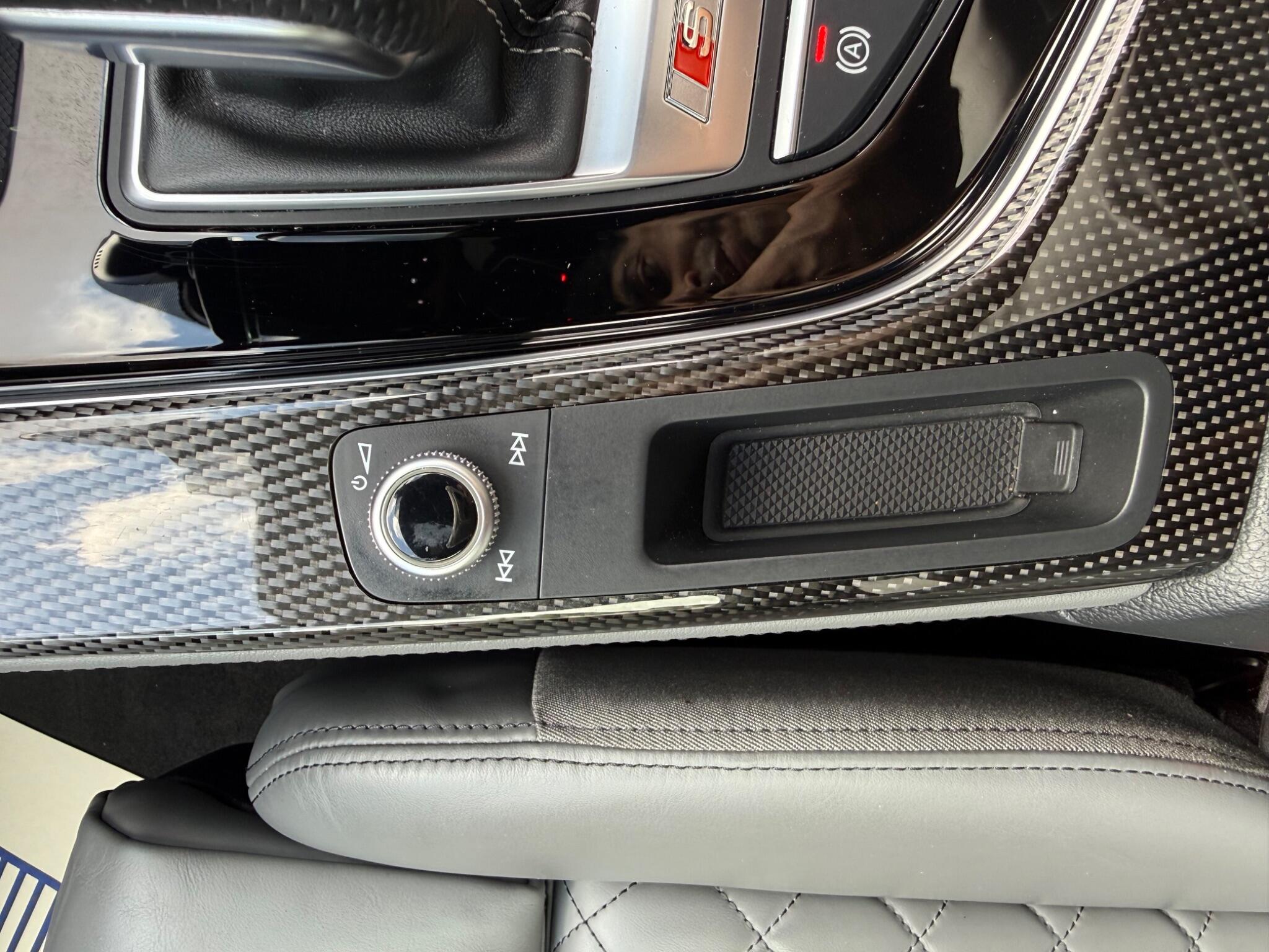 Audi S4 view 25