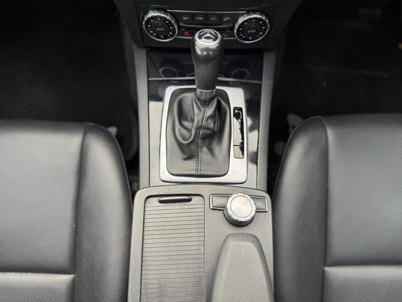 Mercedes-Benz C-Class view 10