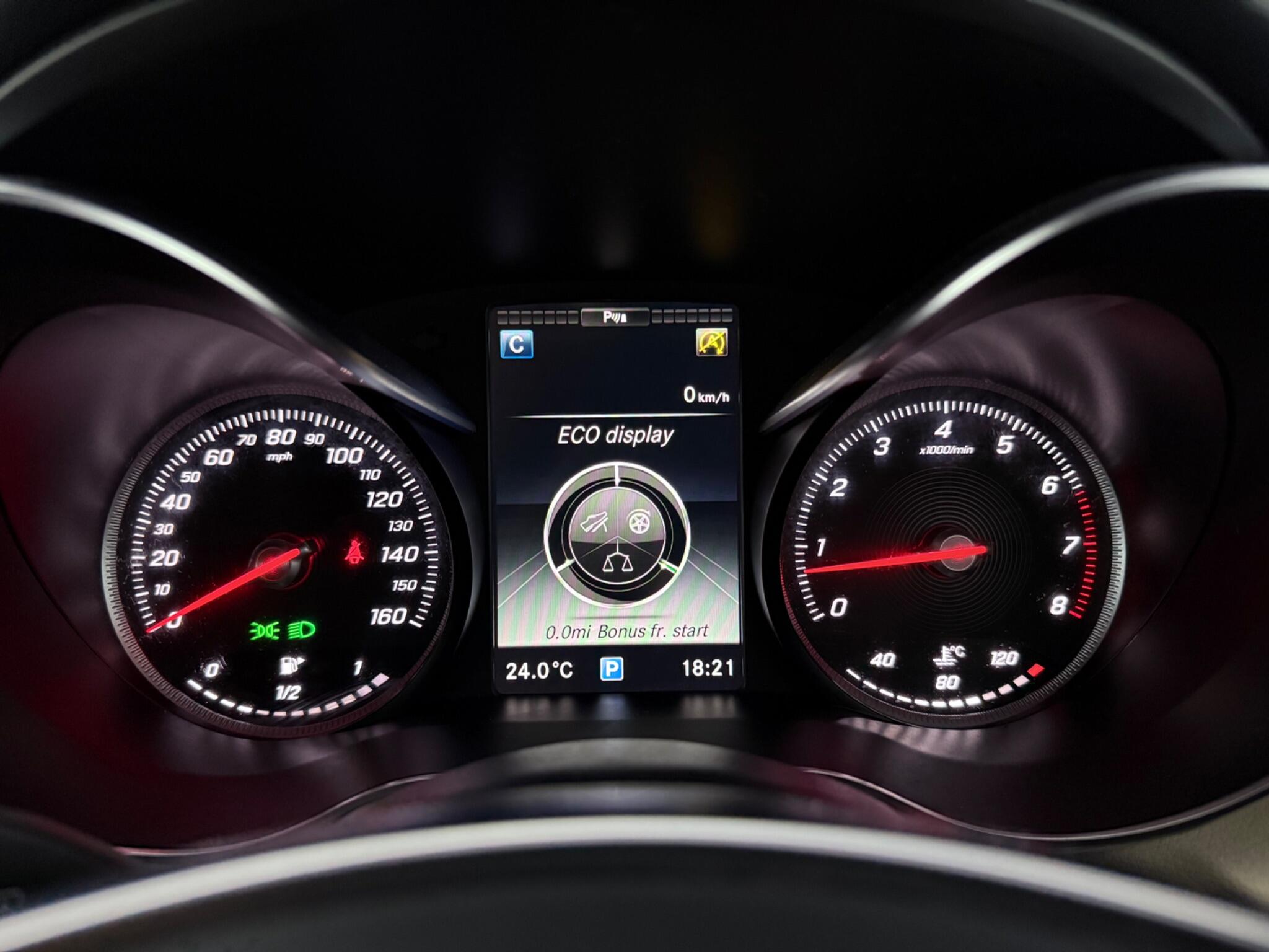 Mercedes-Benz C-Class view 16