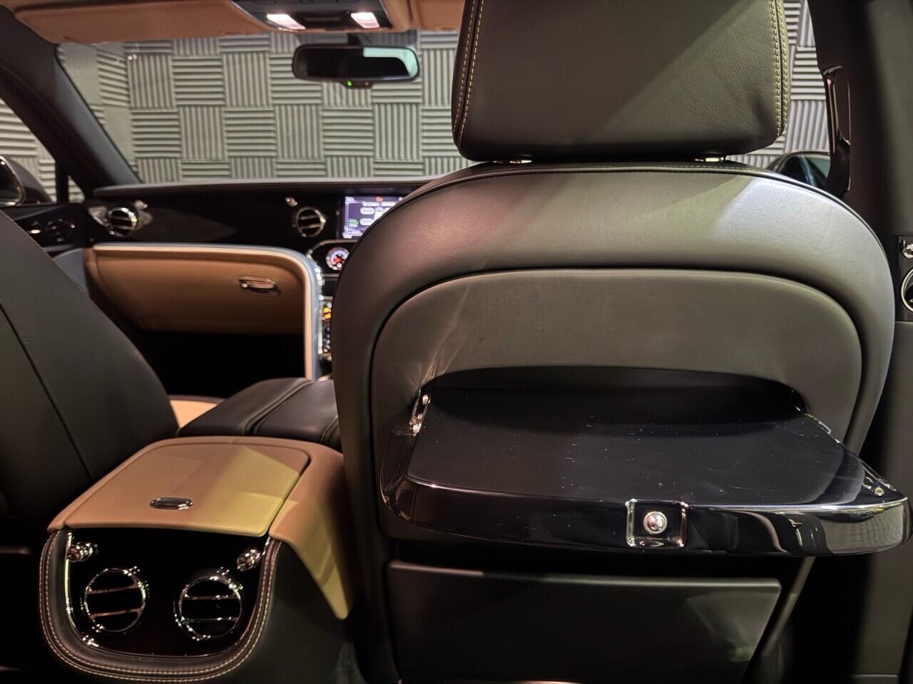 Bentley Mulsanne view 17