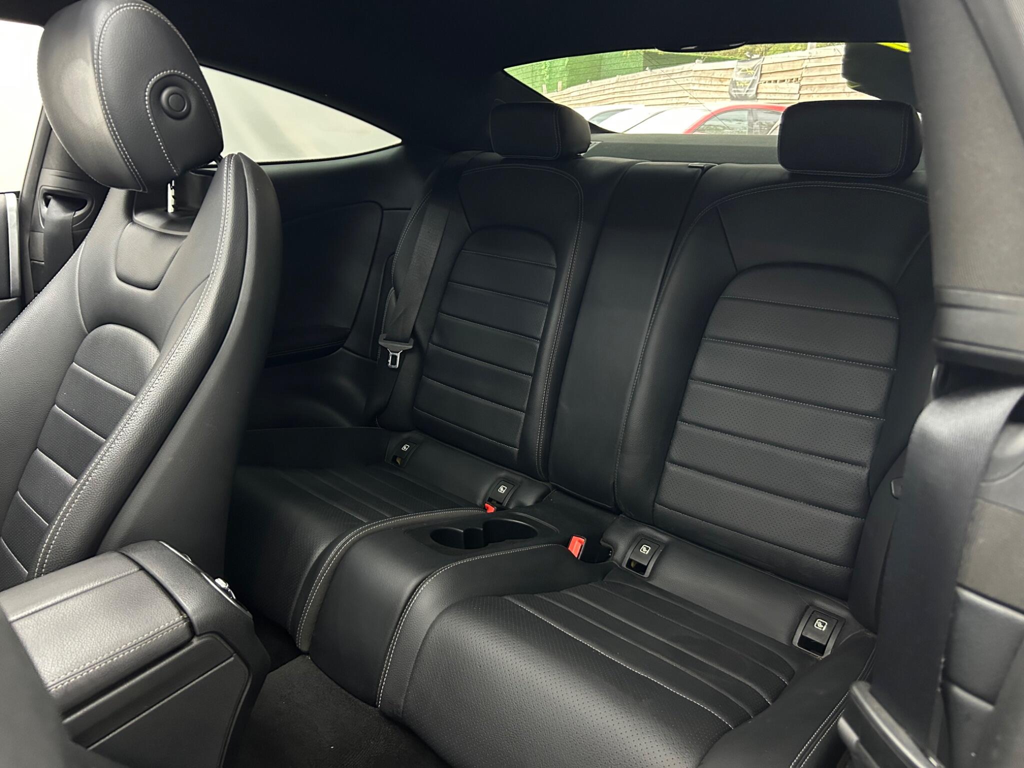 Mercedes-Benz C-Class view 25