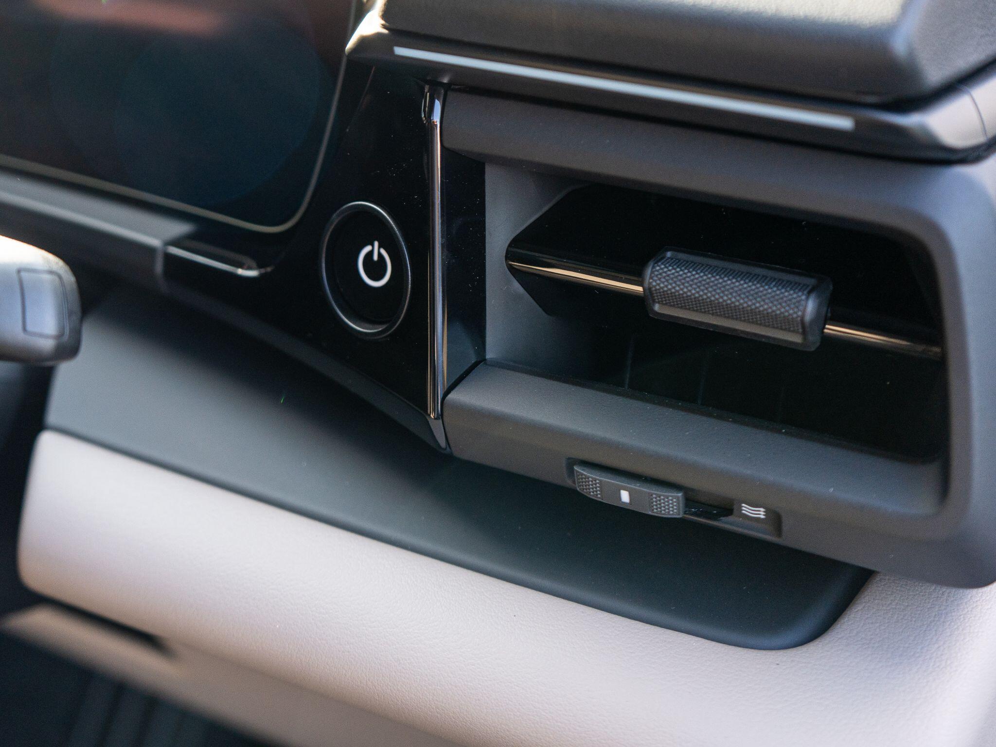 Porsche Macan view 33