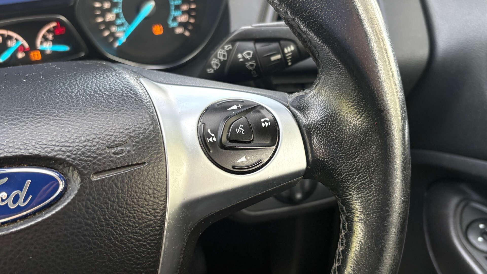 Ford Kuga view 17