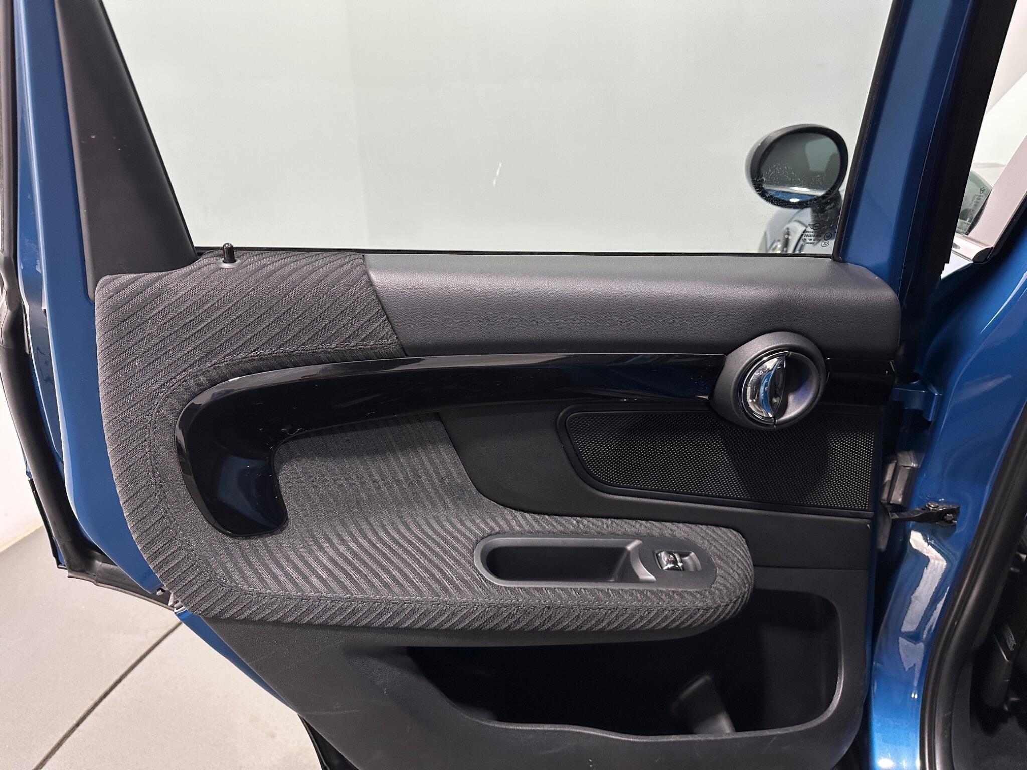 Mini Countryman view 41