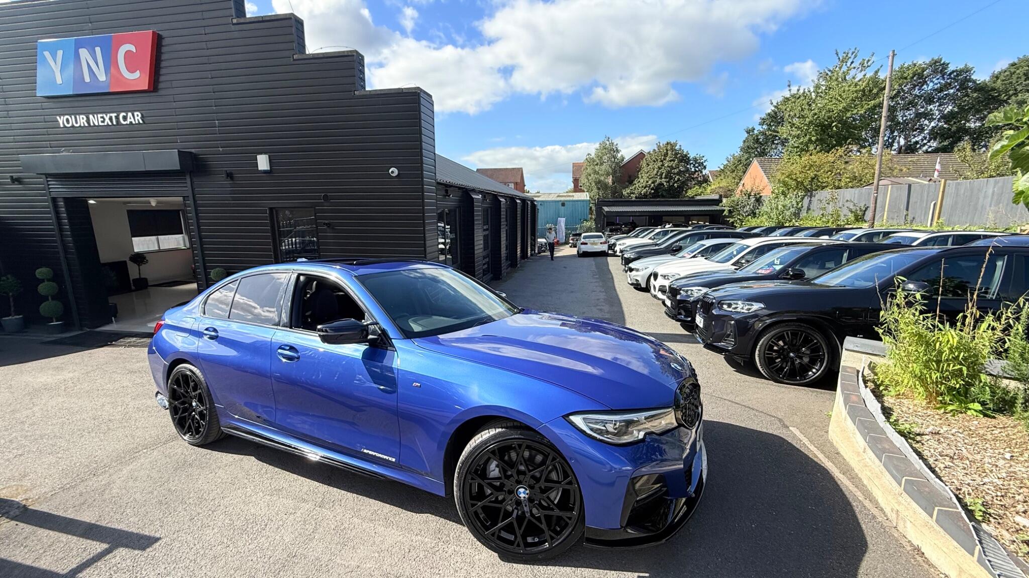 BMW 3 Series view 3