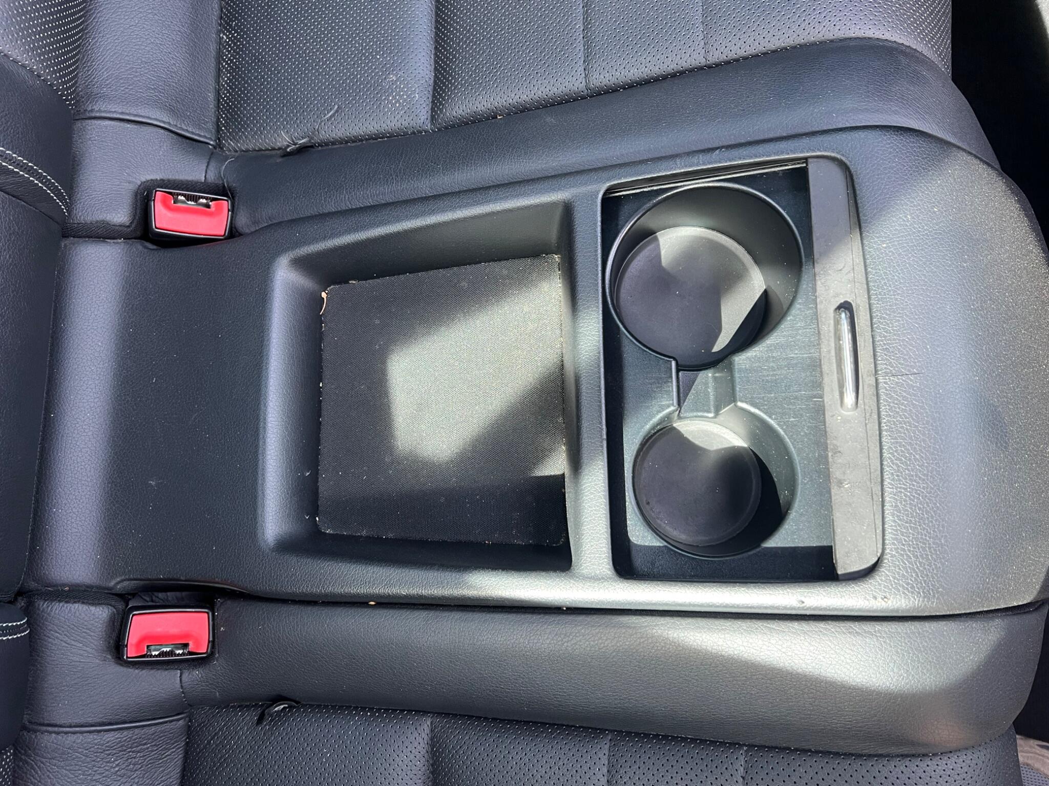 Mercedes-Benz E-Class view 31