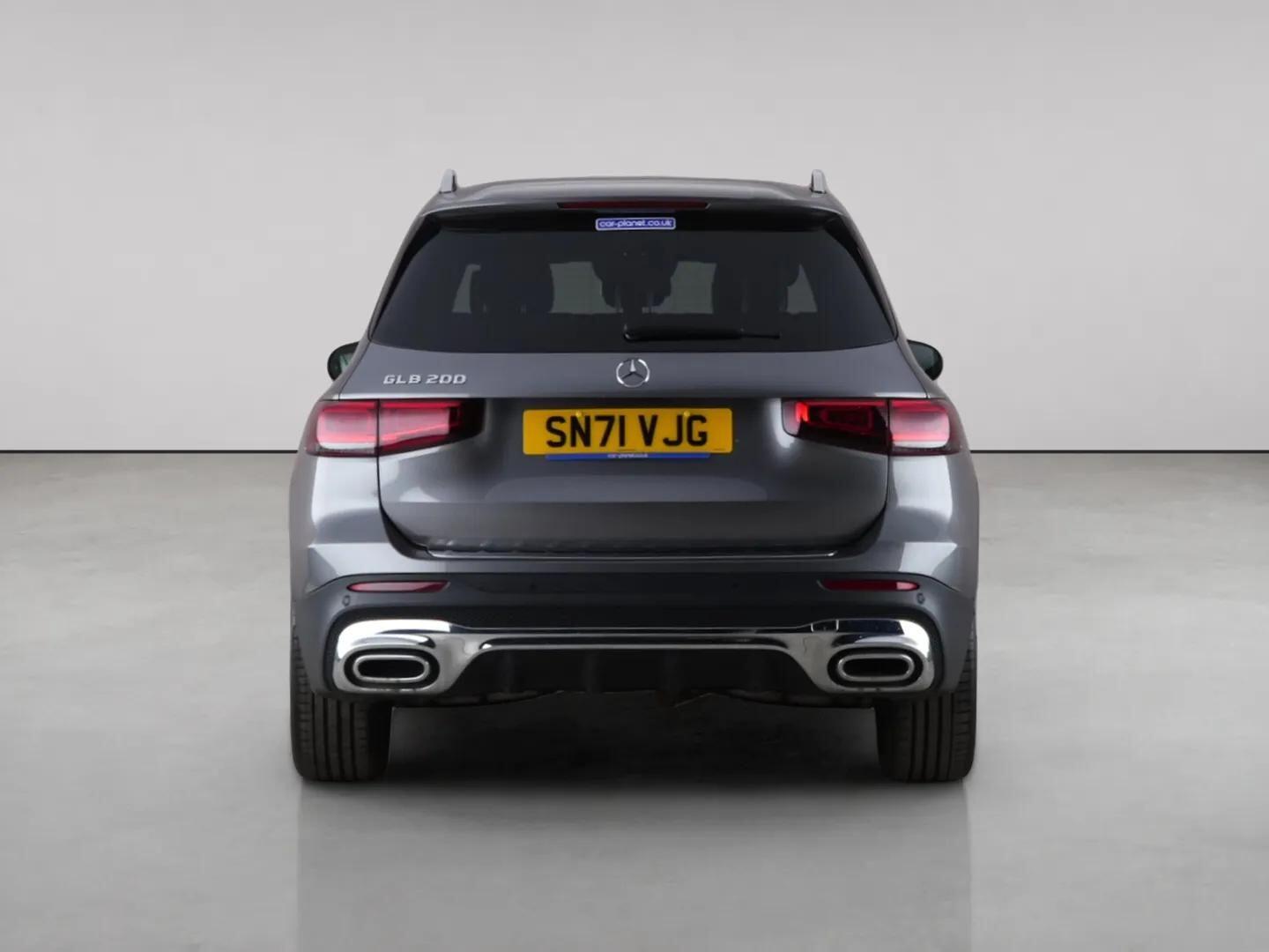 Mercedes-Benz GLB view 7
