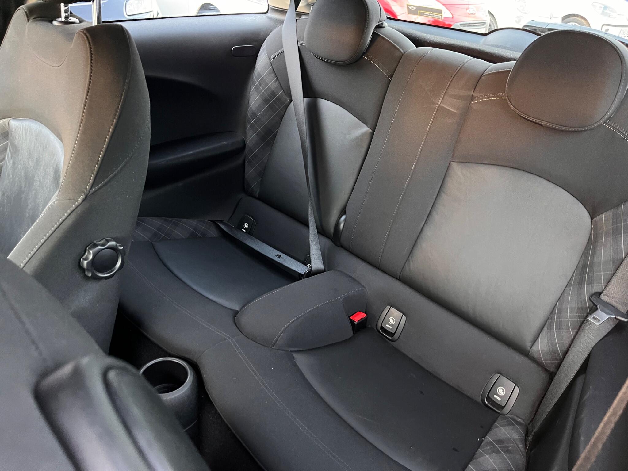 MINI Hatch view 27