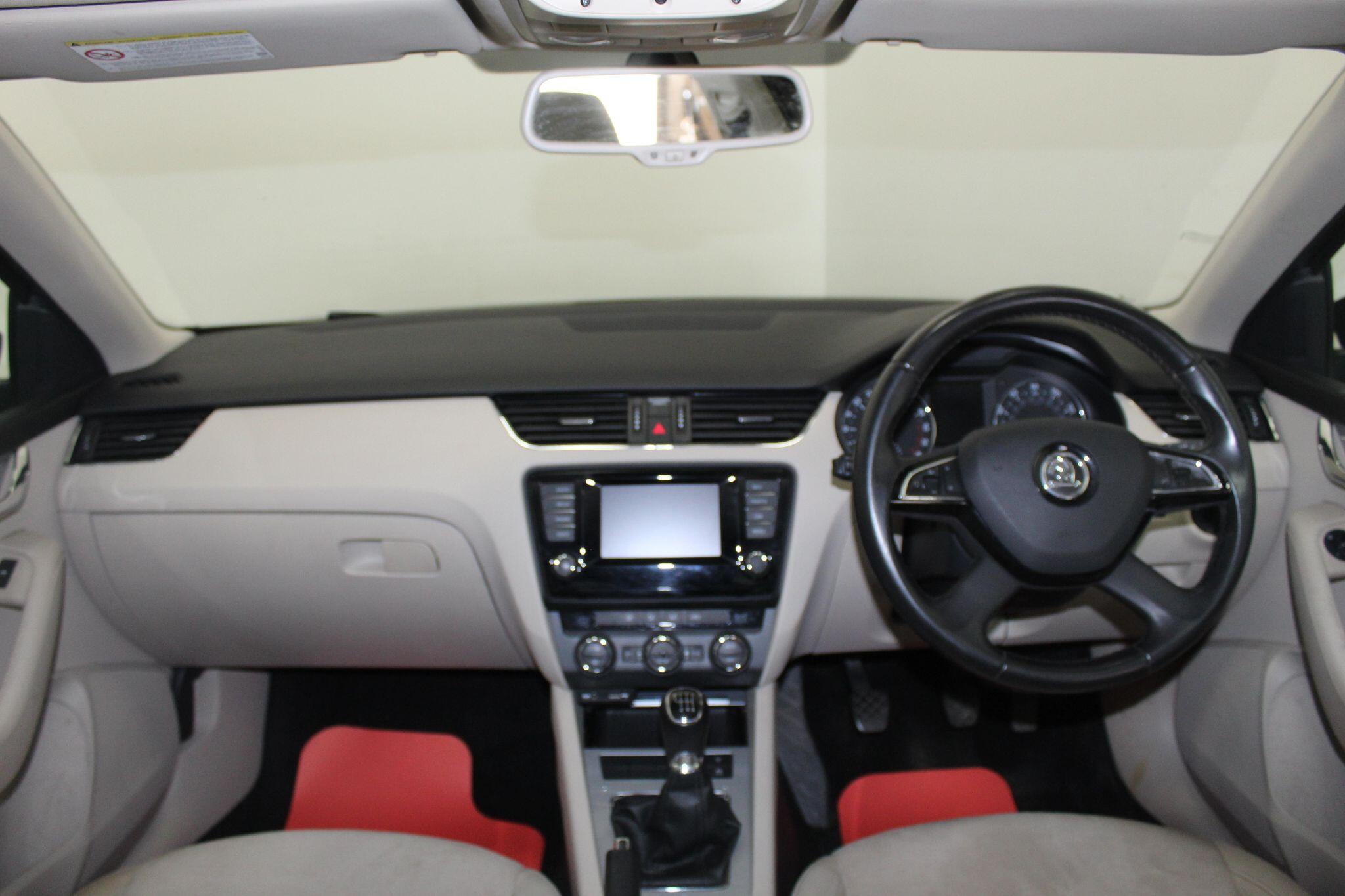 Skoda Octavia view 28