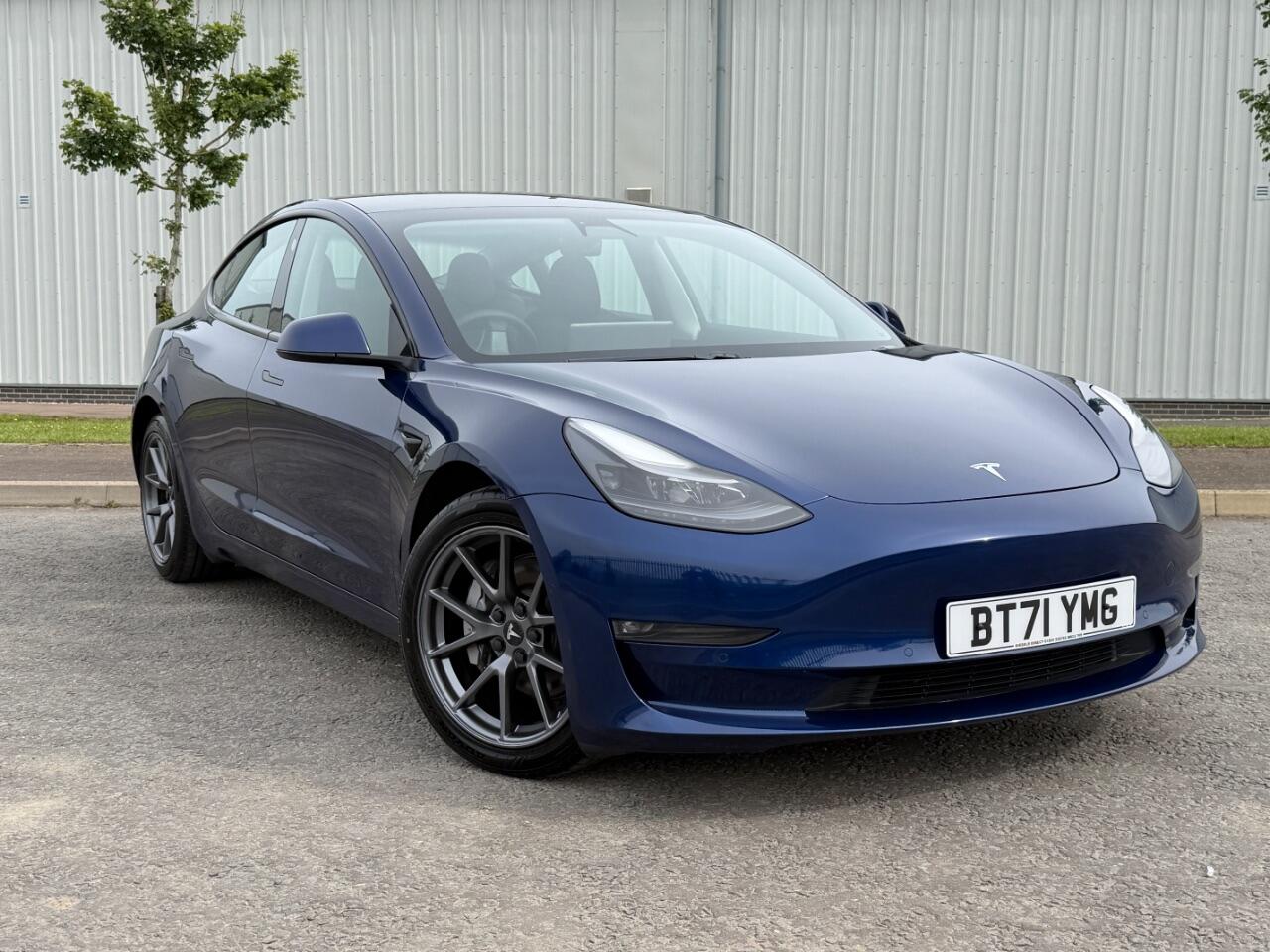 Tesla Model 3 main image