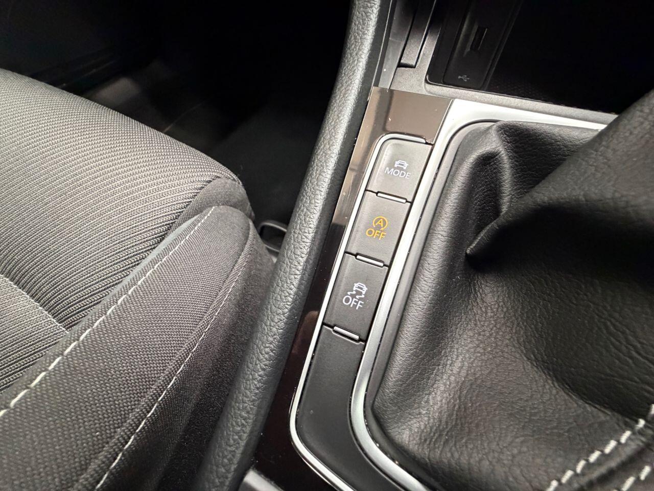 Volkswagen Golf view 49