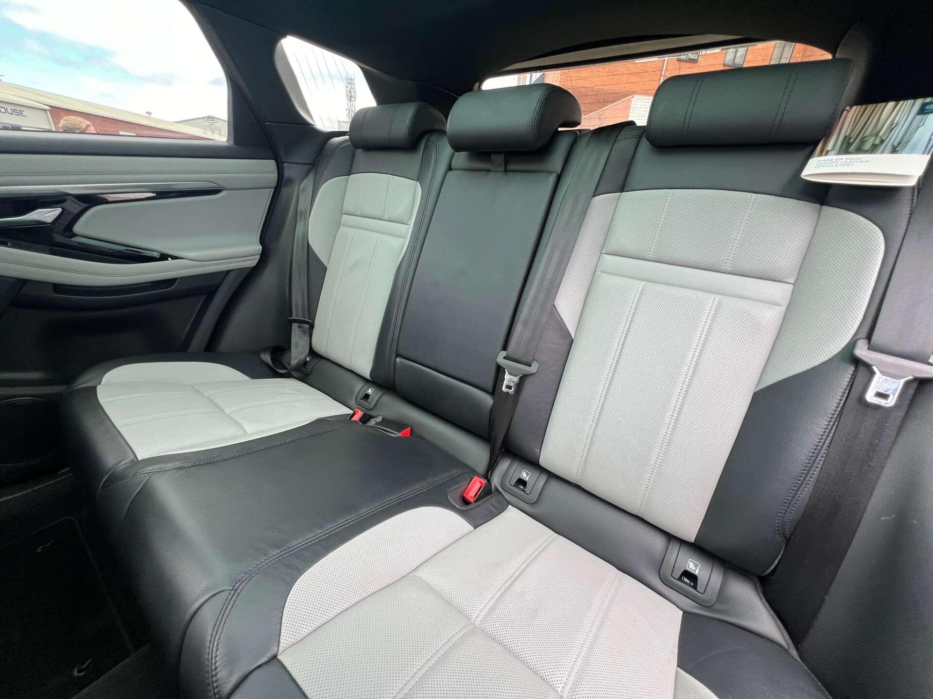 Land Rover Range Rover Evoque view 29