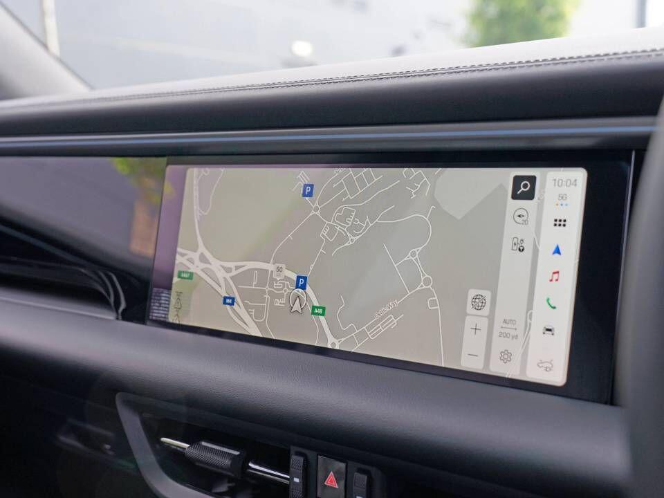 Porsche Macan view 33