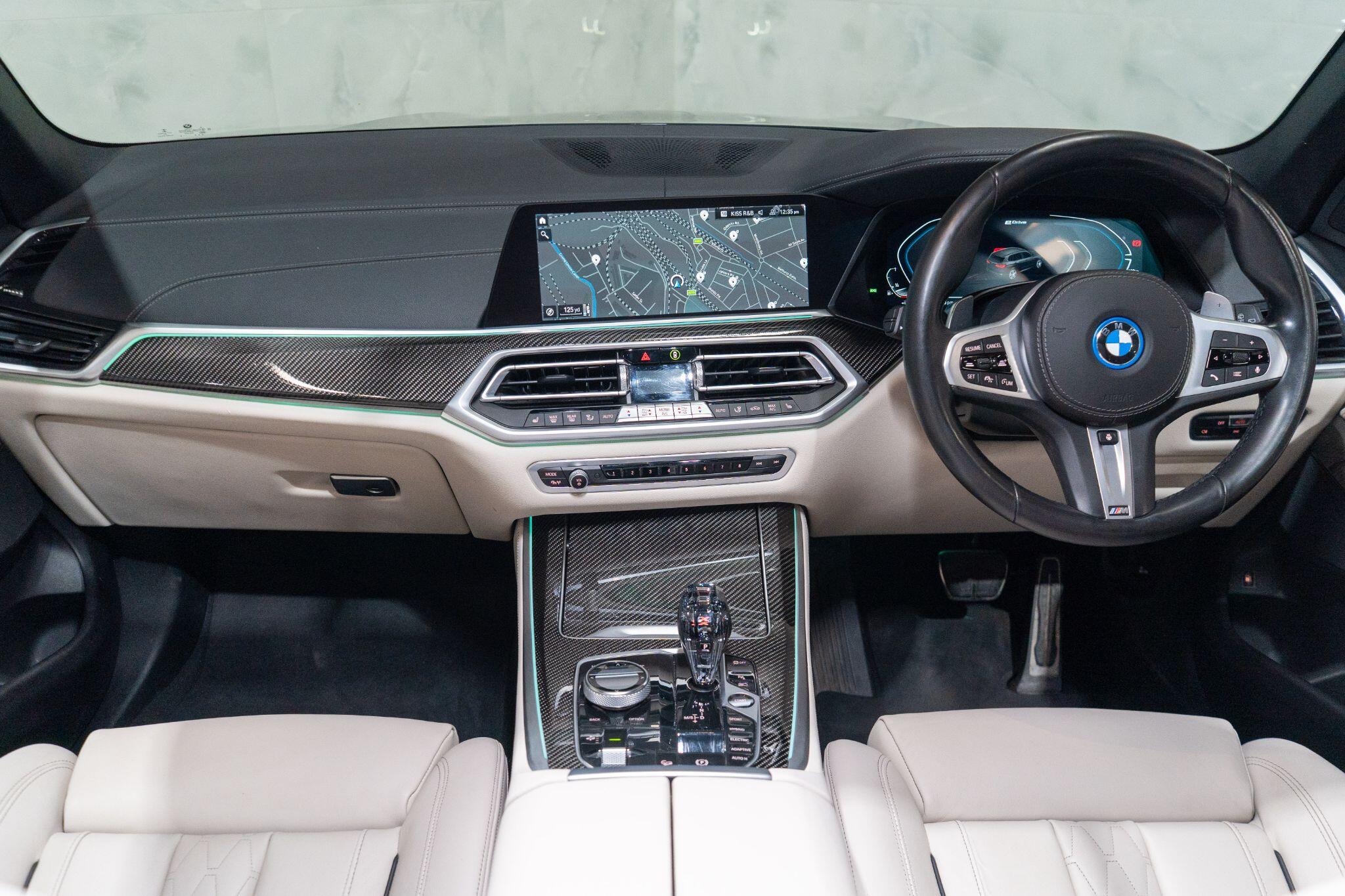 BMW X5 view 12