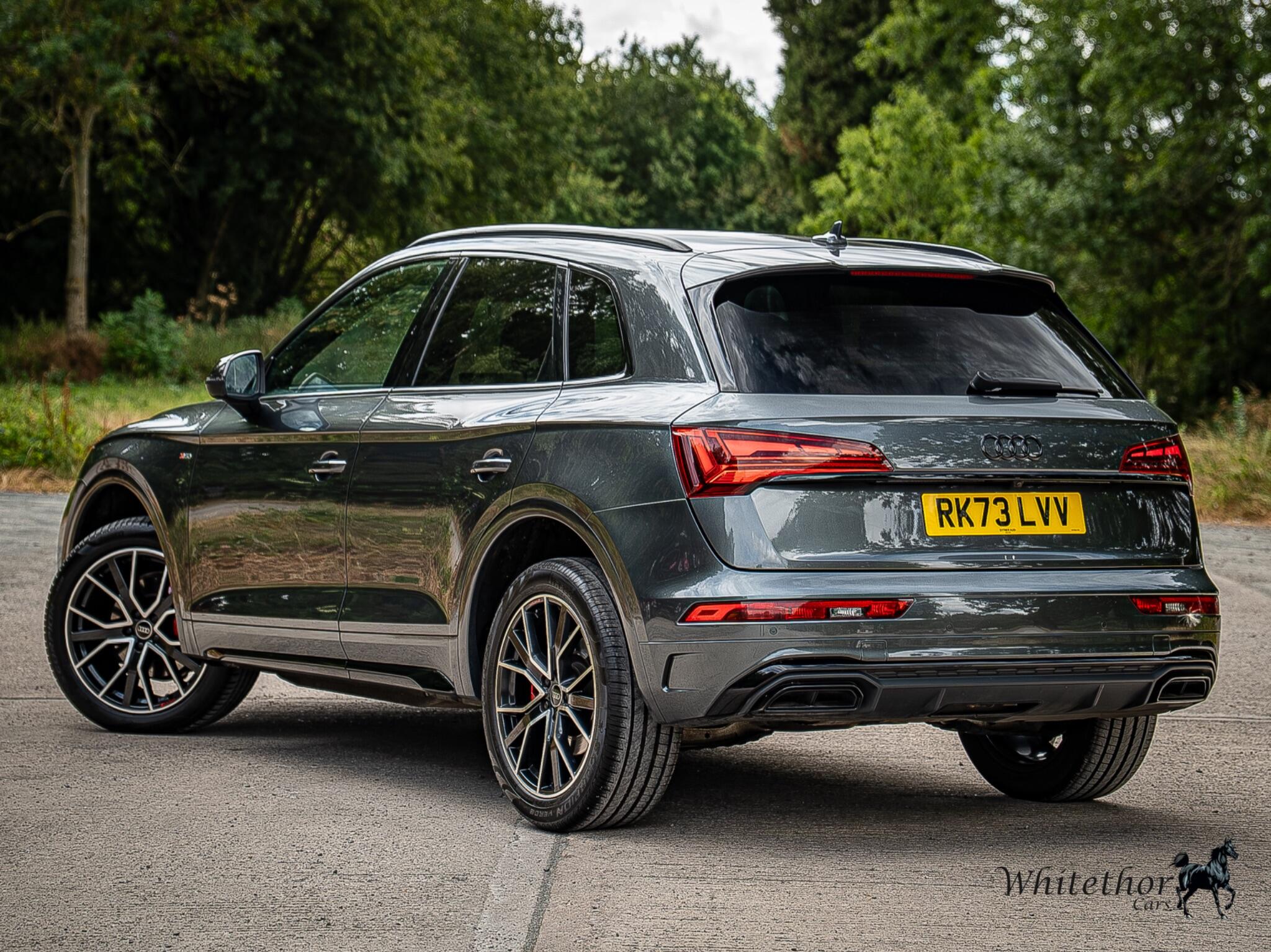 Audi Q5 view 4