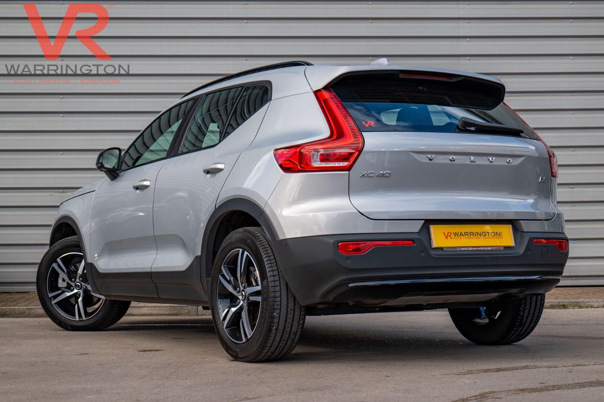 Volvo XC40 view 13