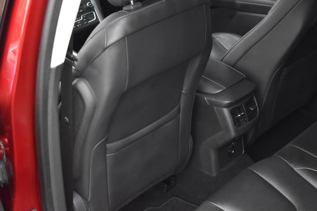 Ford Mondeo view 42