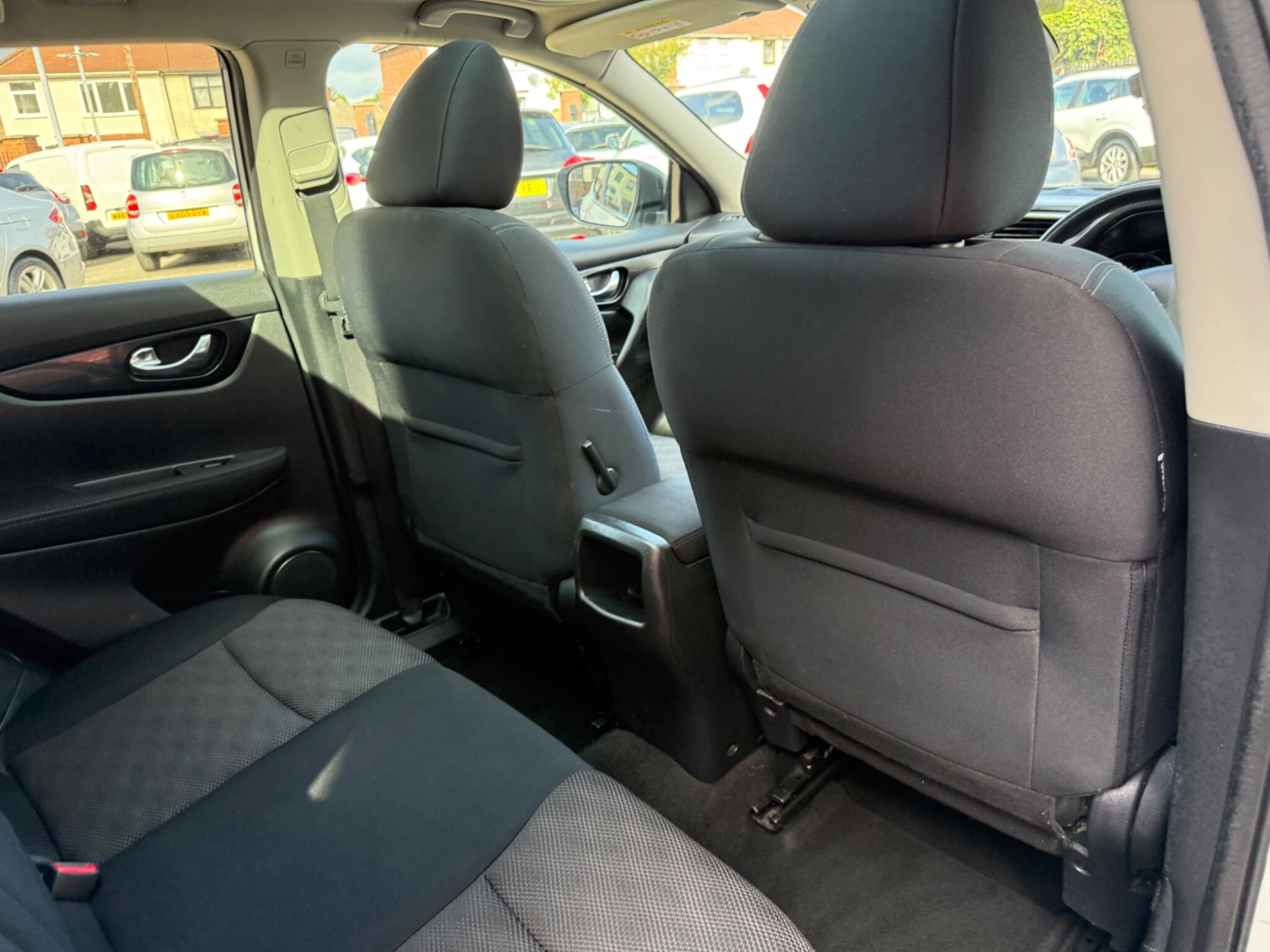 Nissan Qashqai view 17