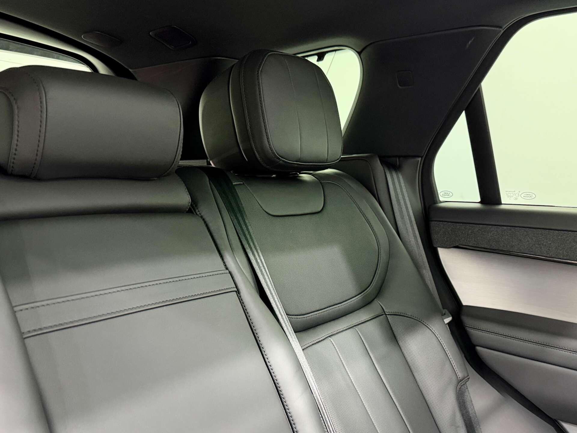 Land Rover Range Rover Sport view 12