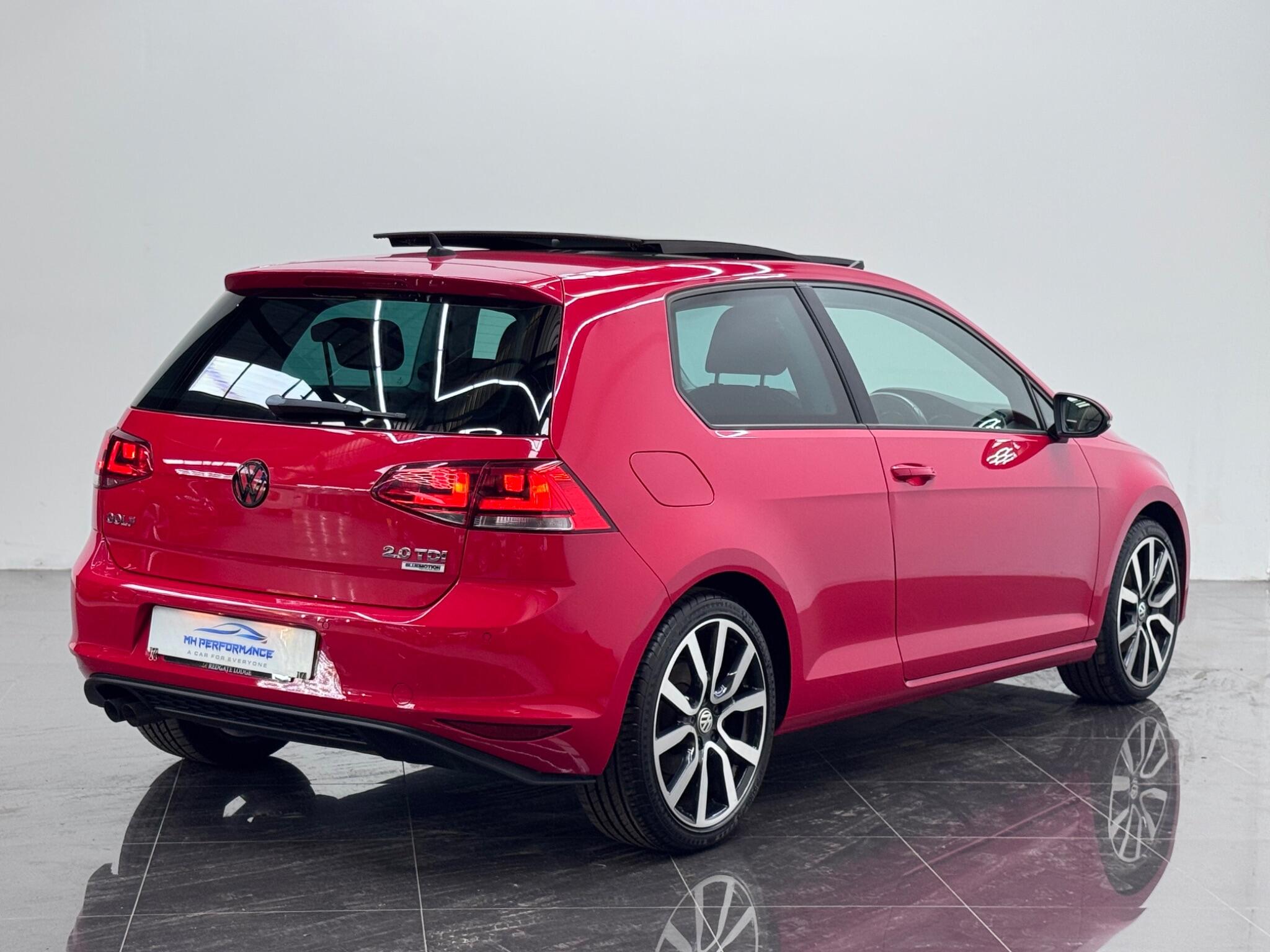 Volkswagen Golf view 8