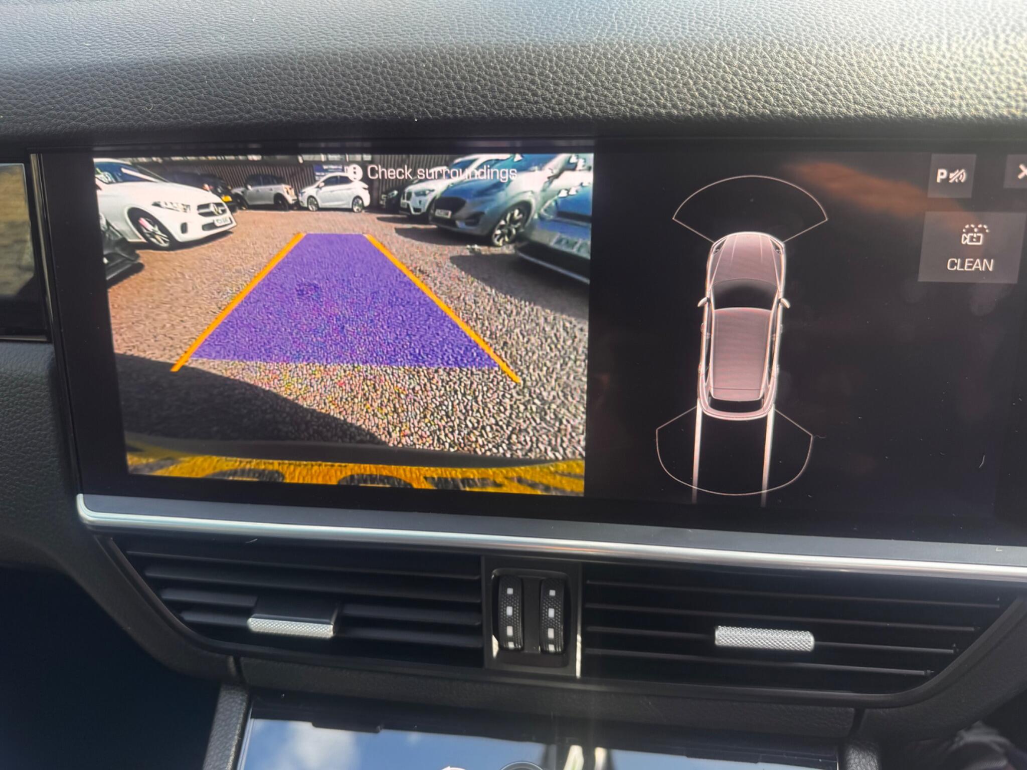 Porsche Cayenne view 50