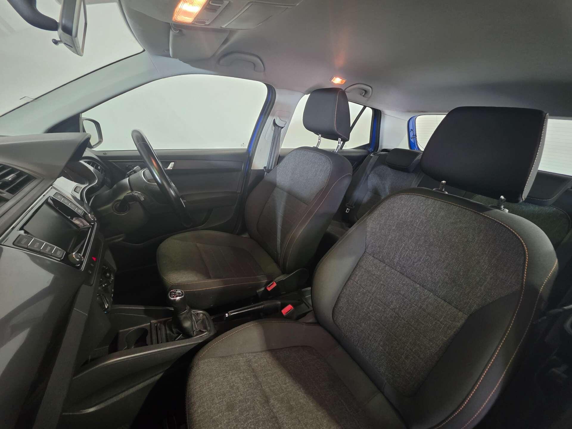 Skoda Fabia view 52