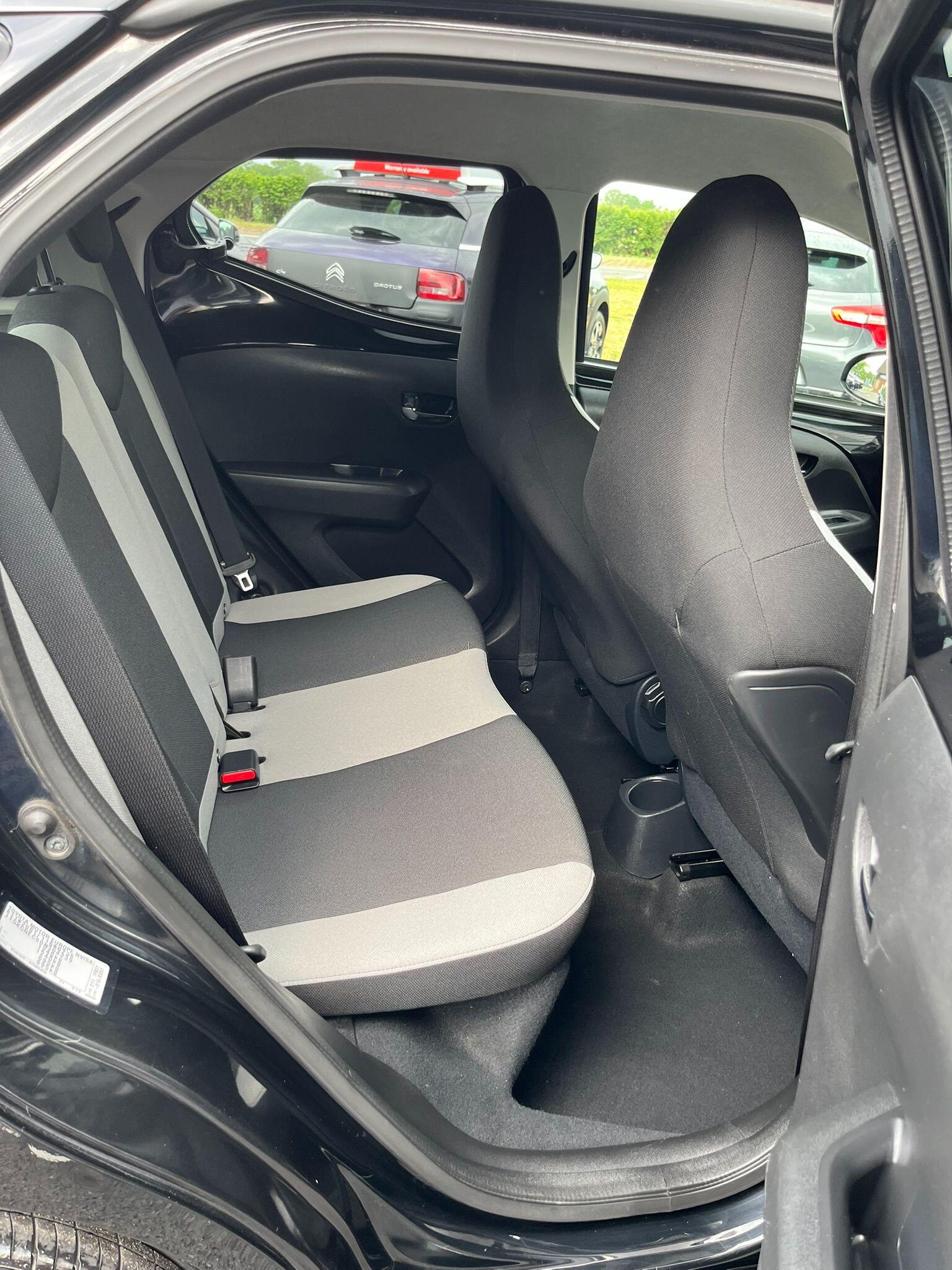 Toyota Aygo view 33