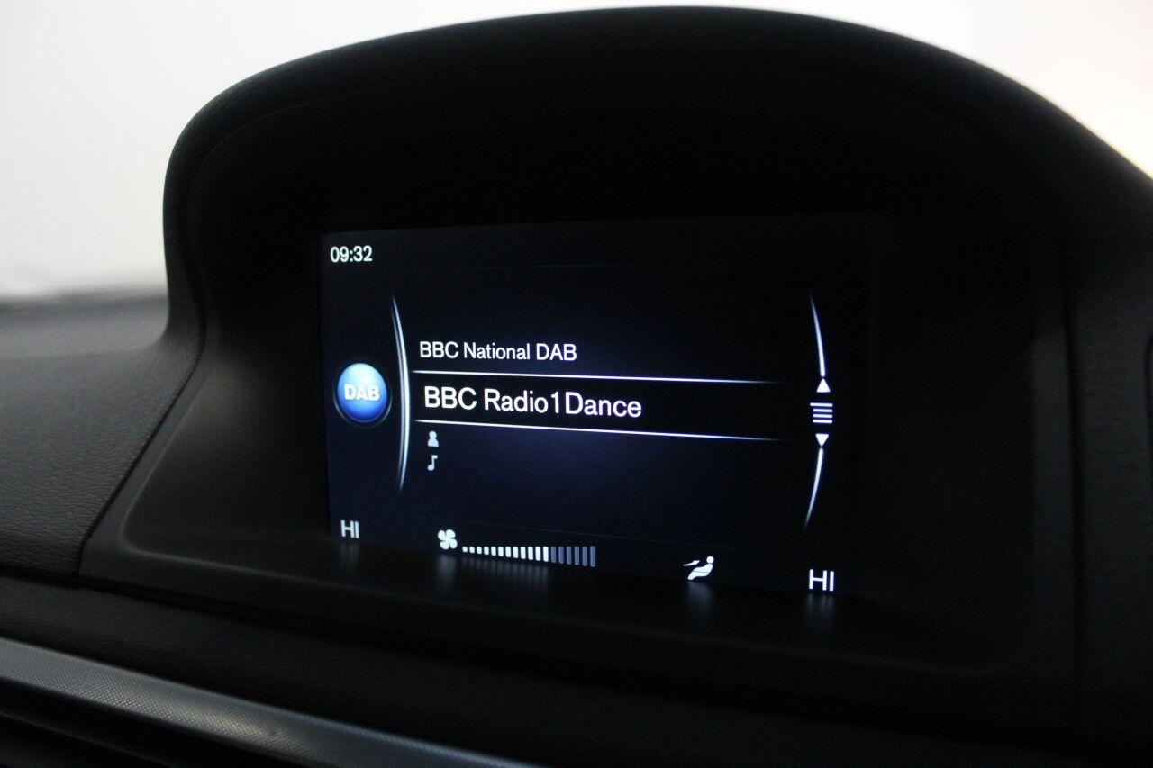 Volvo V70 view 35