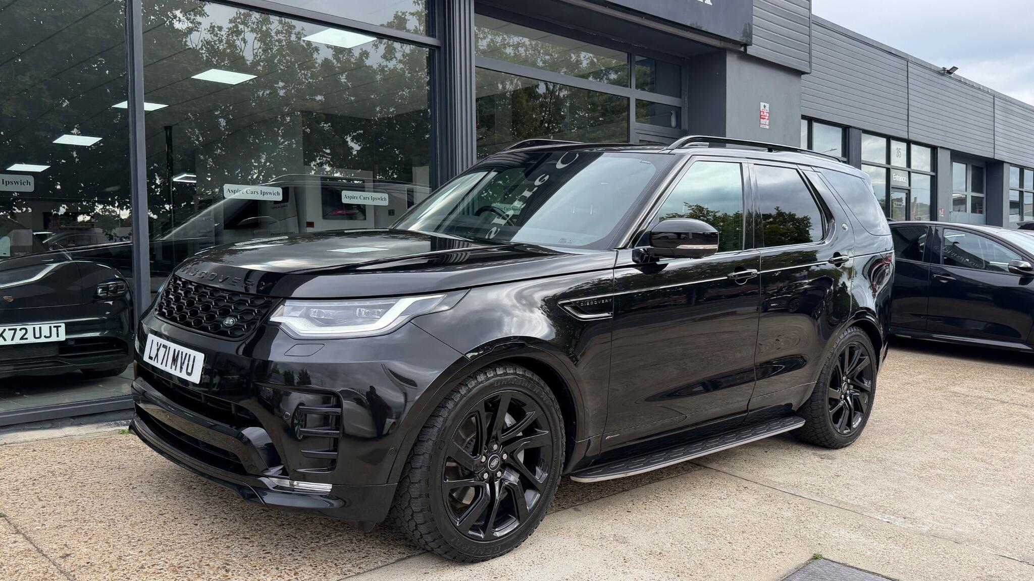 Land Rover Discovery view 2