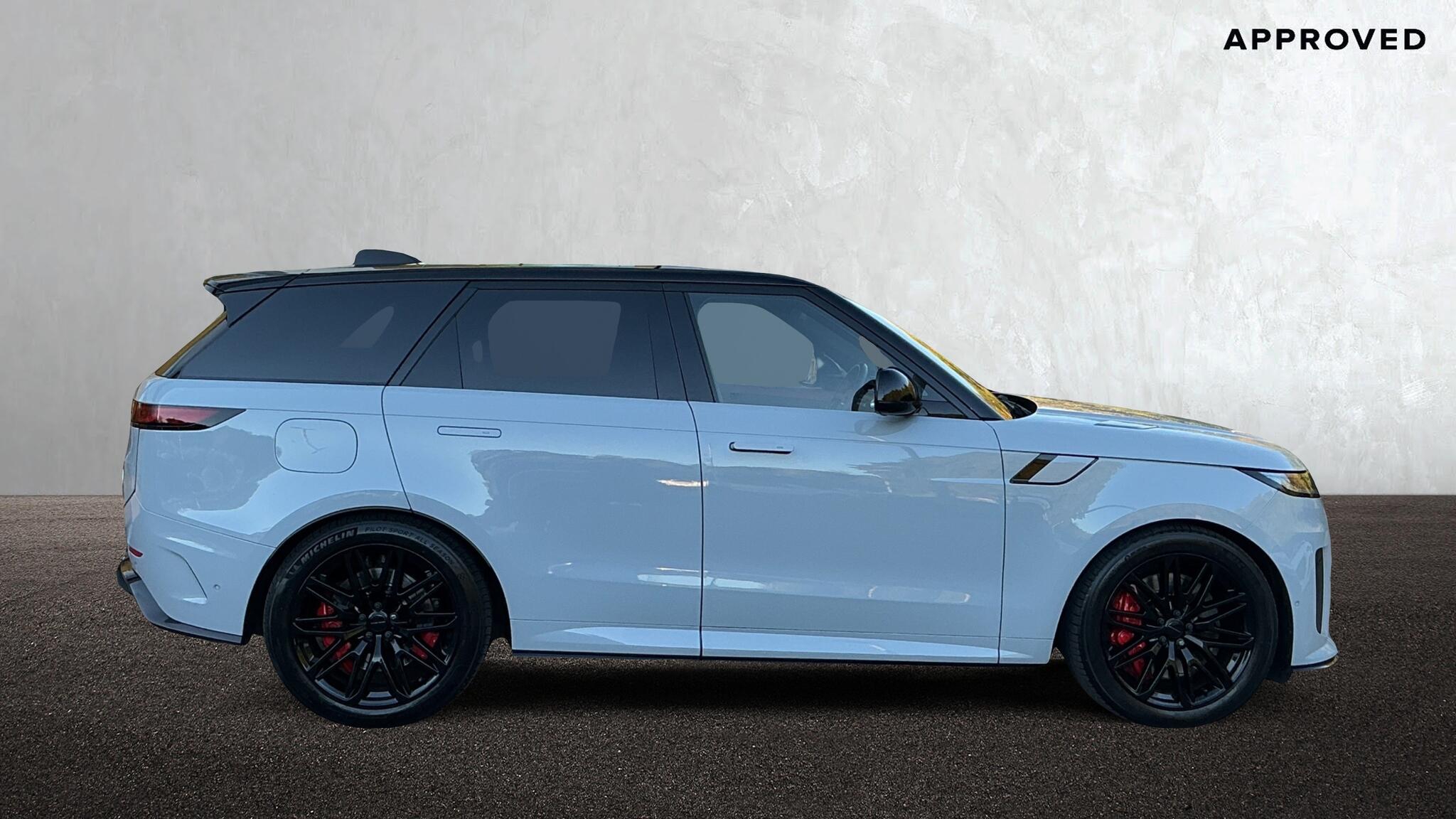Land Rover Range Rover Sport view 5
