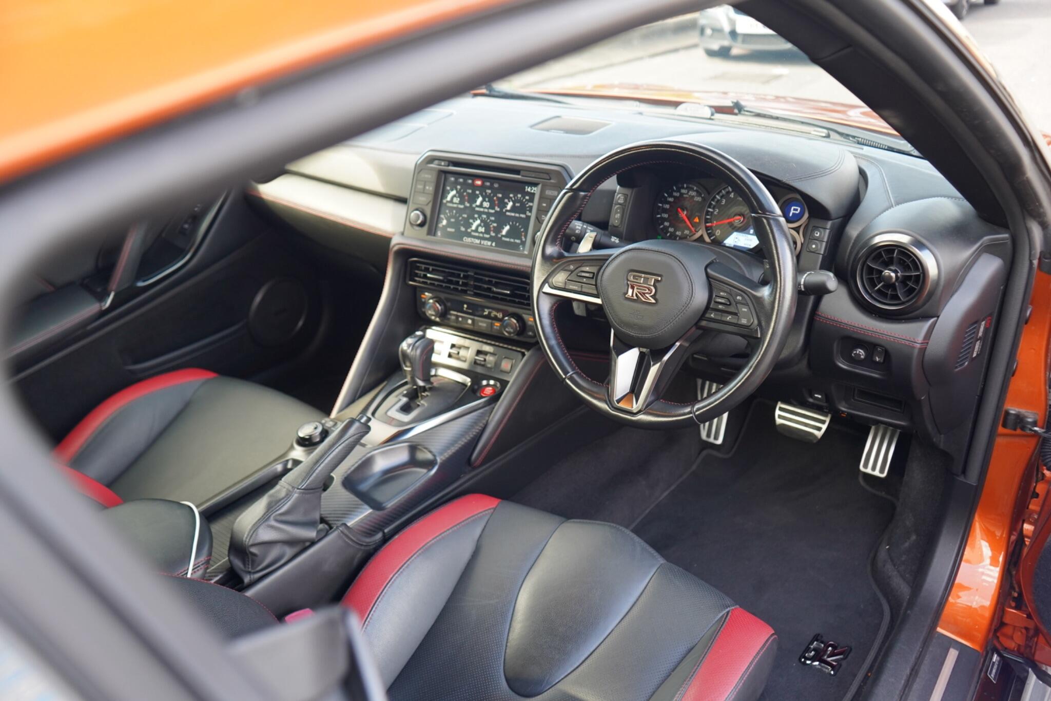 Nissan GT-R view 22
