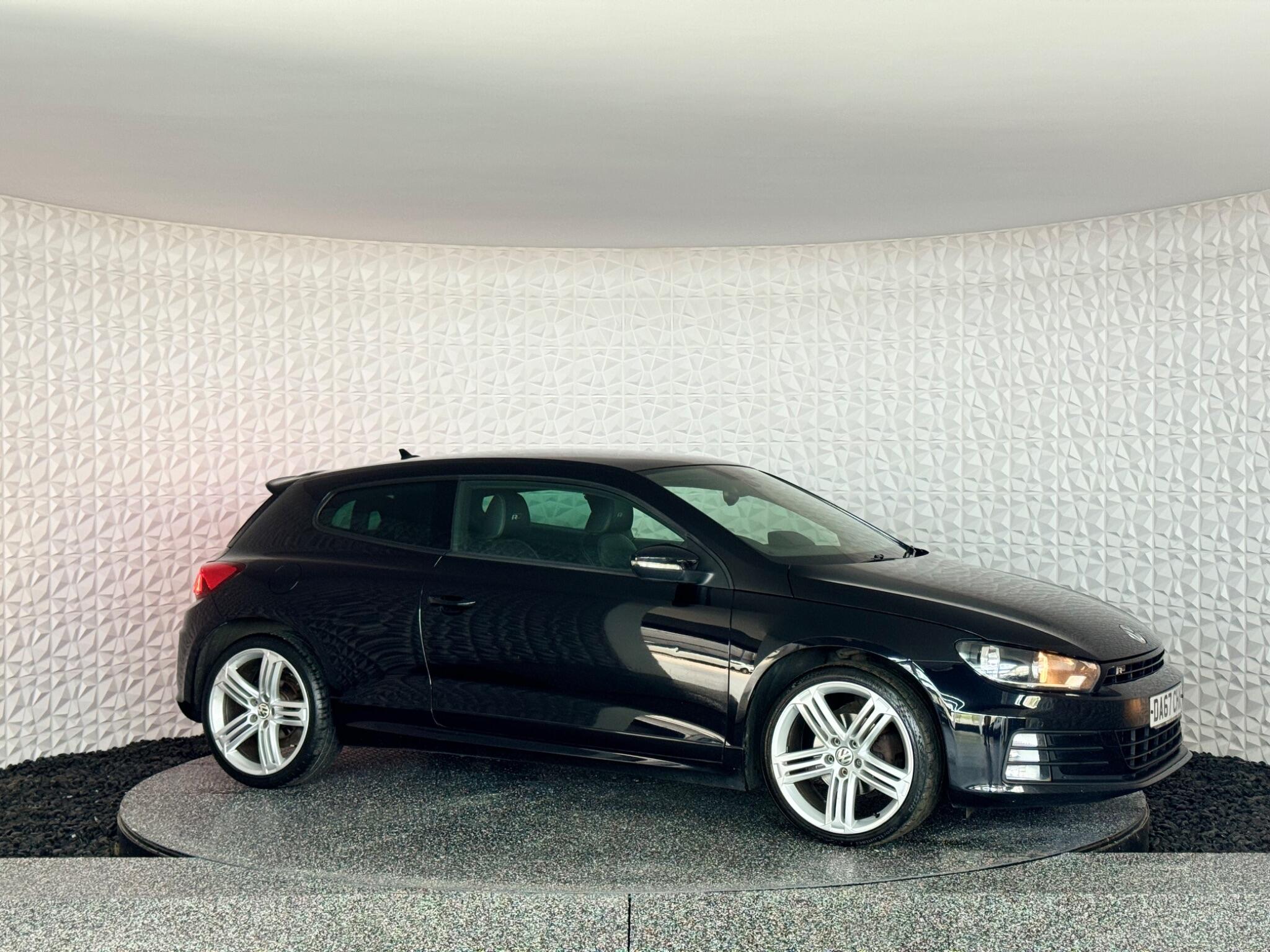 Volkswagen Scirocco view 8