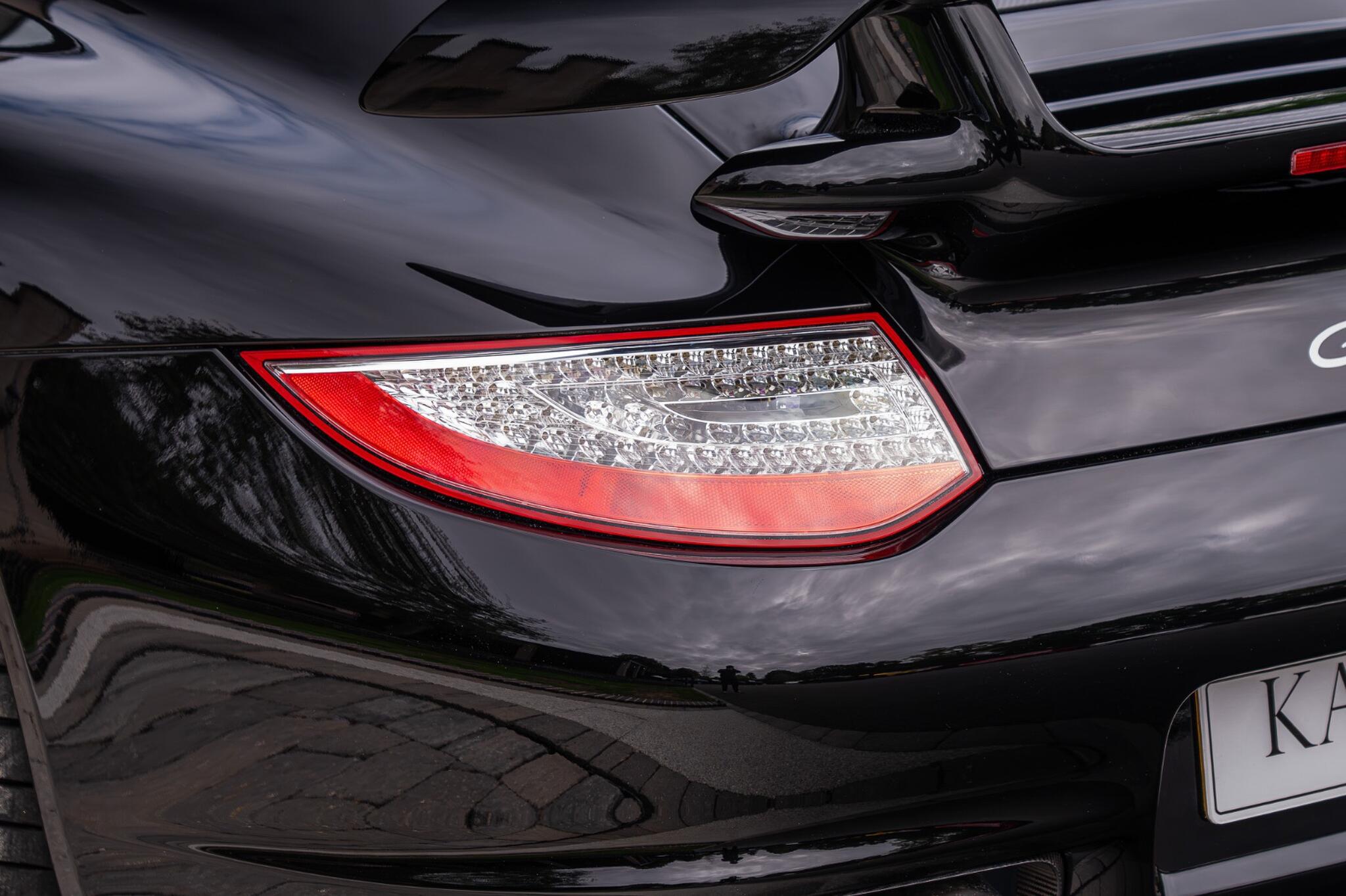 Porsche 911 view 57