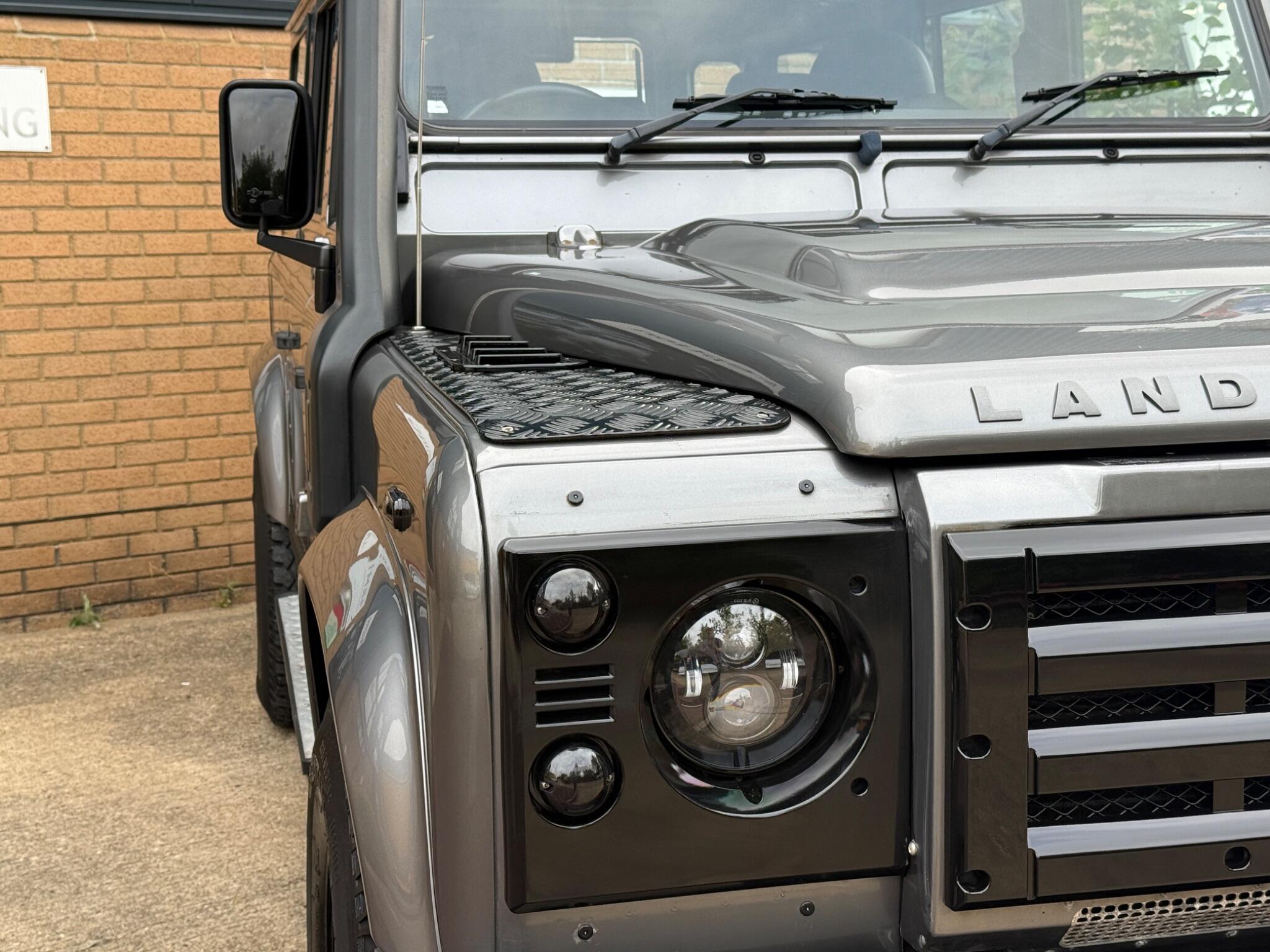 Land Rover Defender view 6
