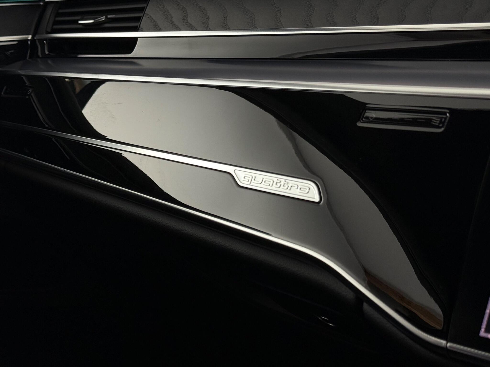 Audi A8 view 37