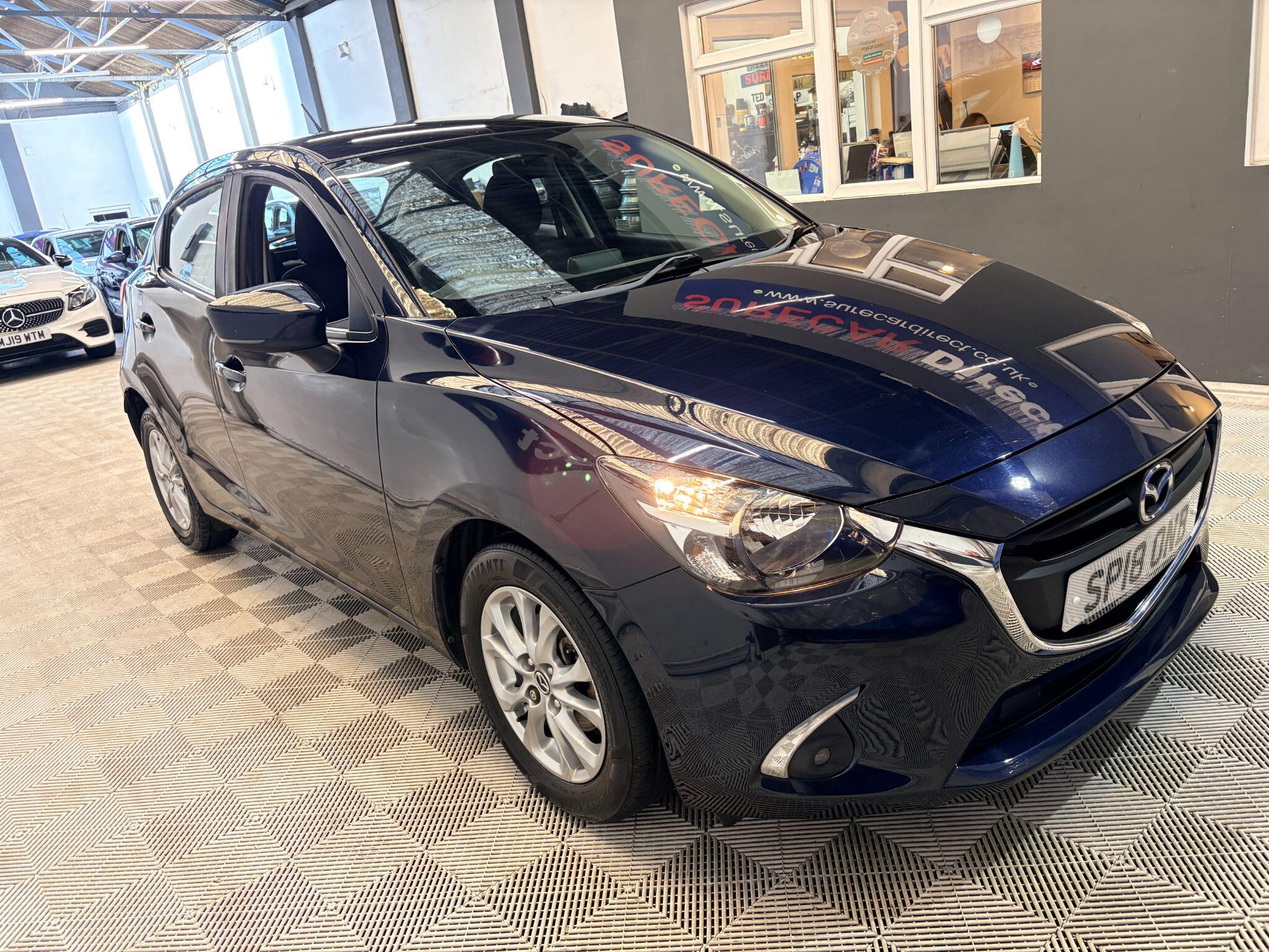 Mazda Mazda2 view 14