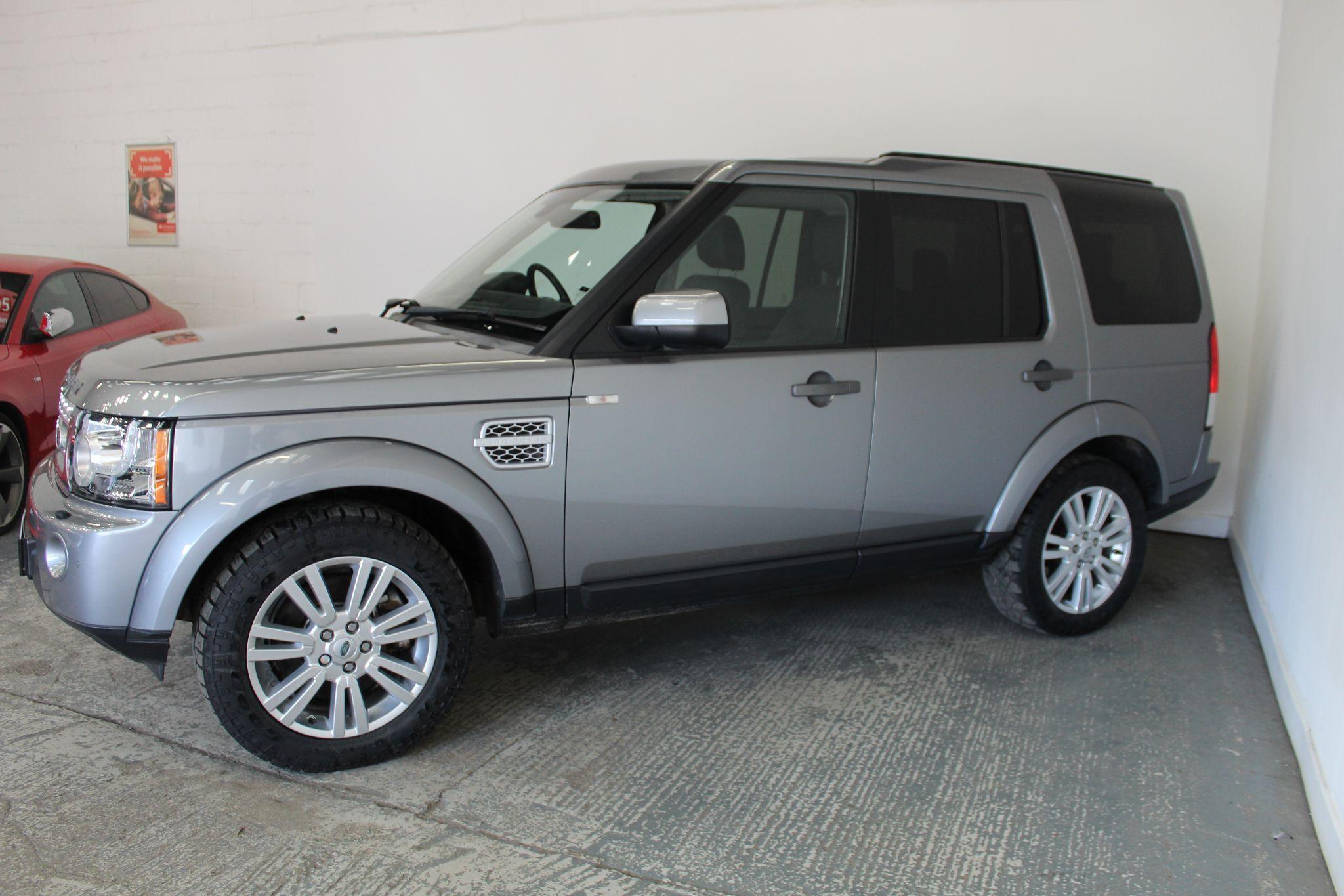 Land Rover Discovery view 5