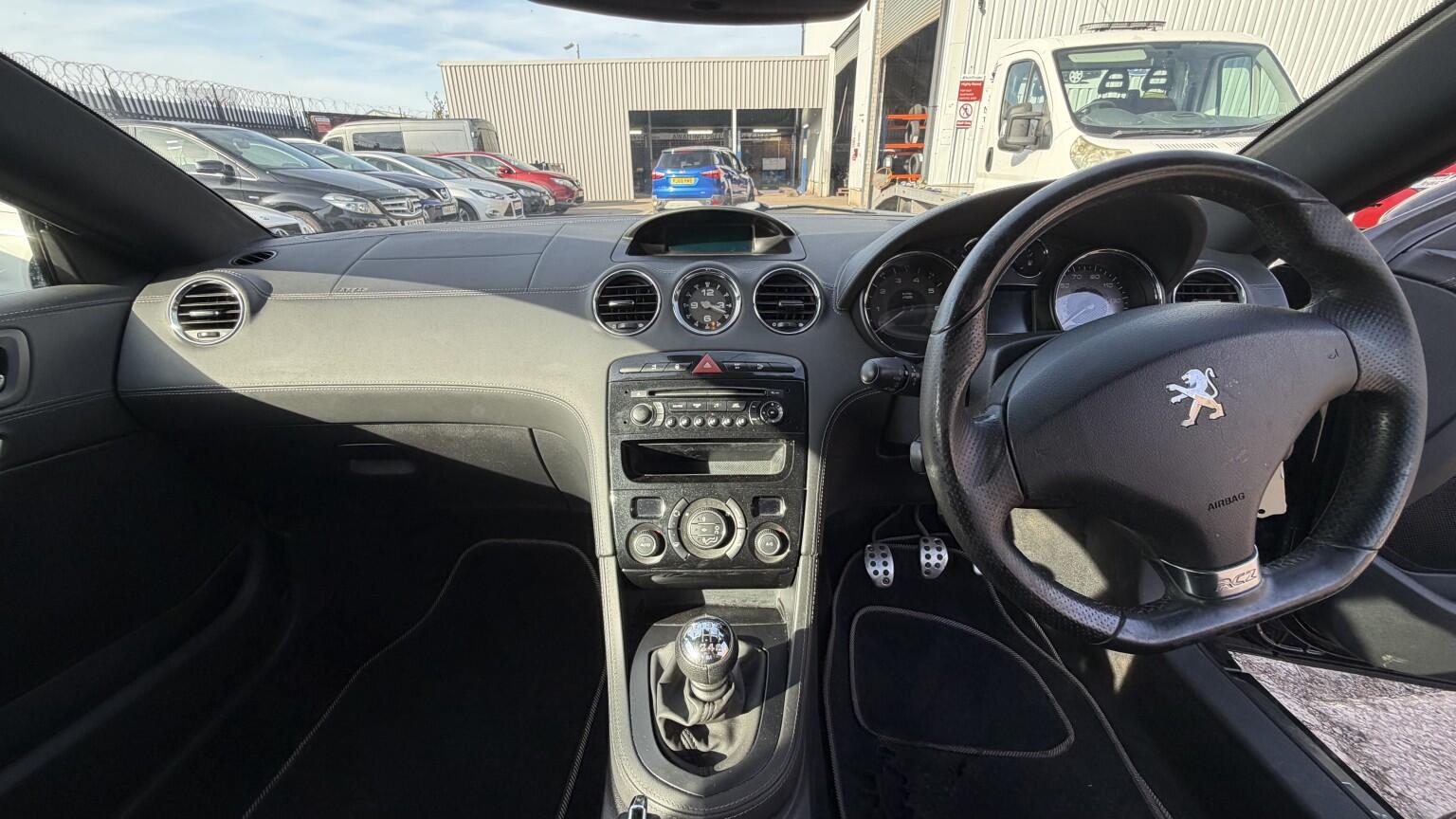Peugeot RCZ view 4