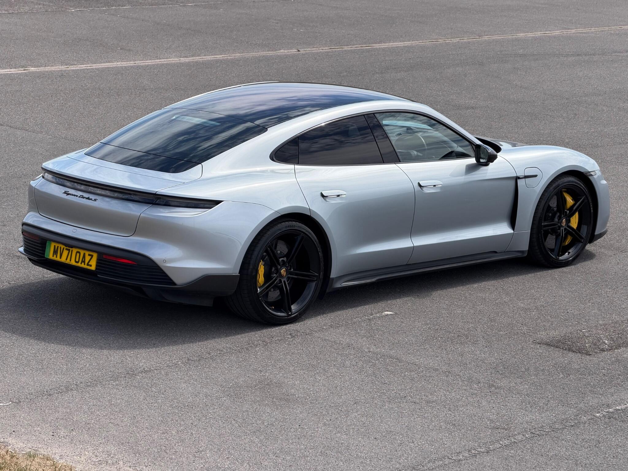 Porsche Taycan view 45