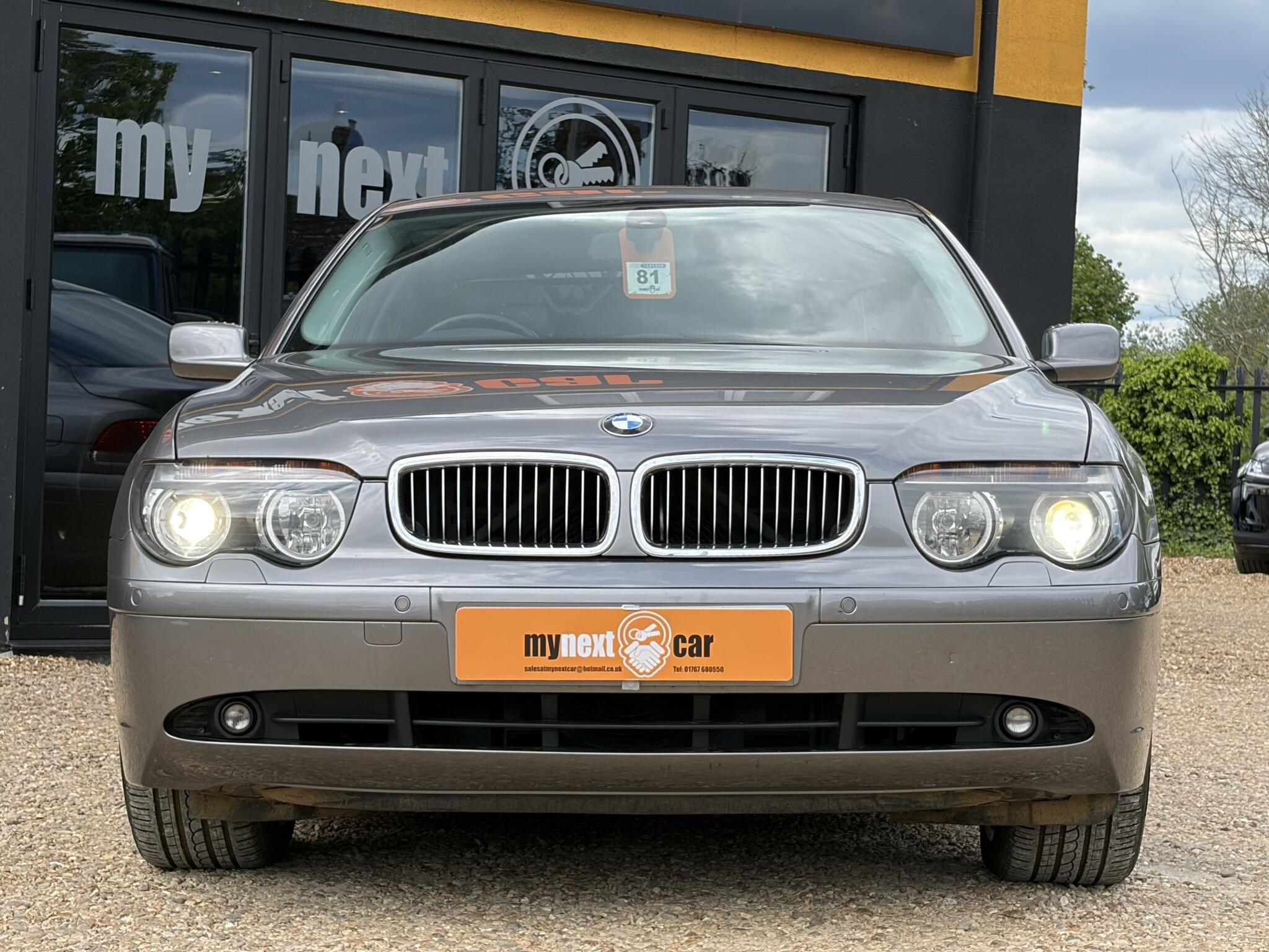 BMW 7 Series view 3