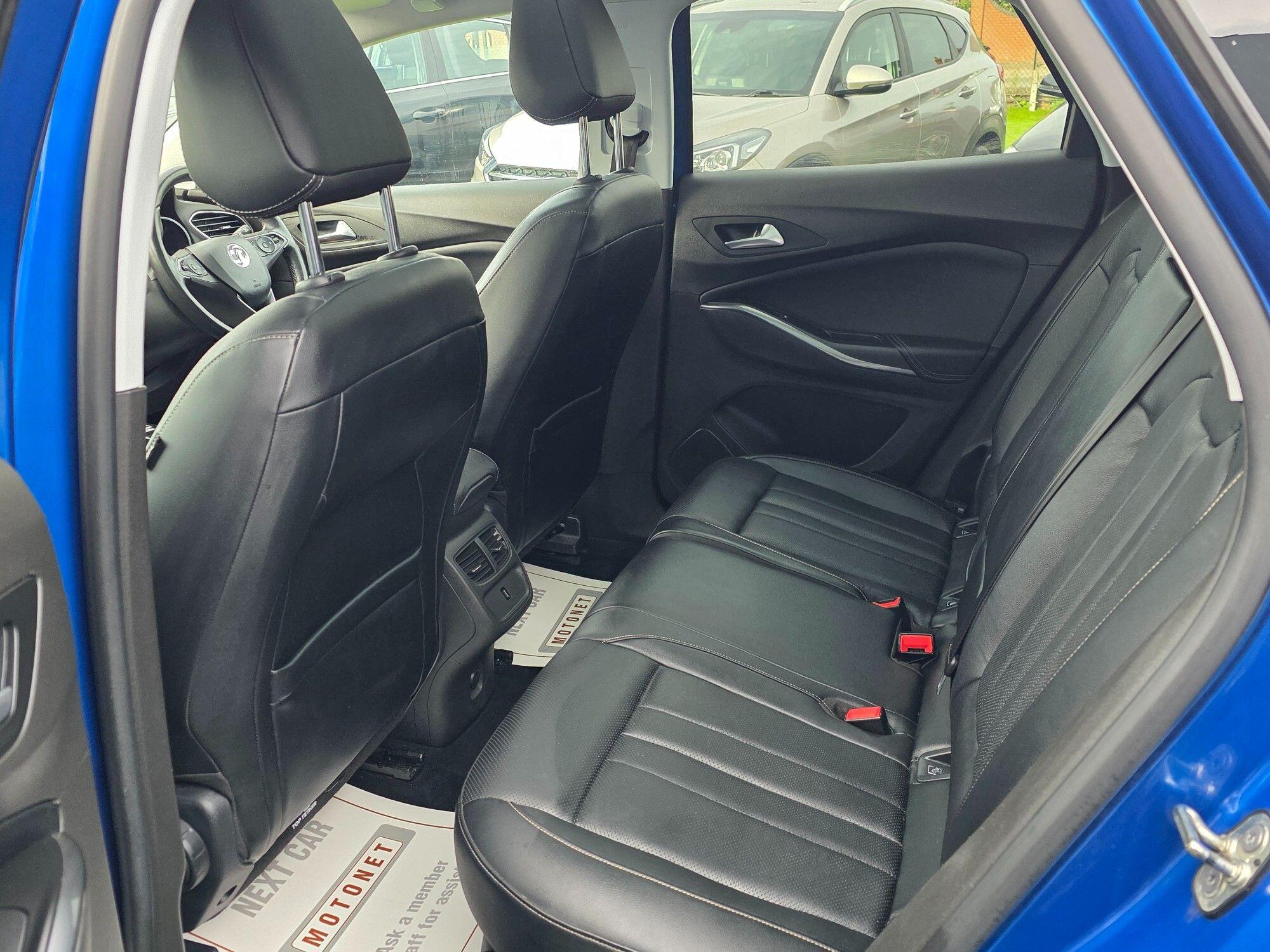 Vauxhall Grandland X view 12