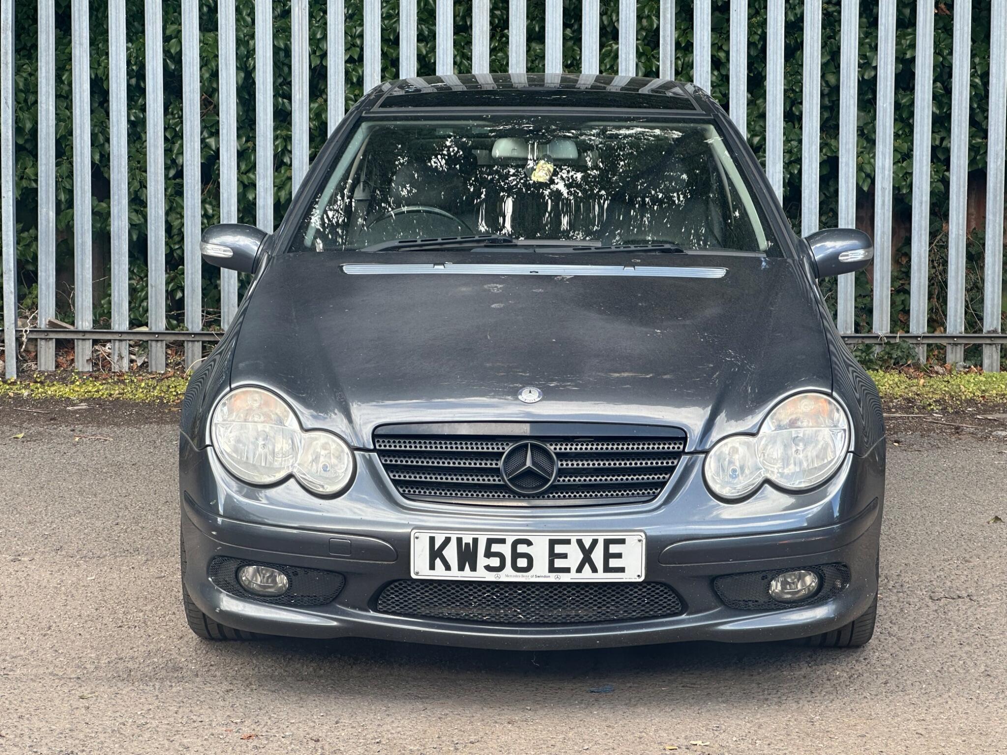 Mercedes-Benz C-Class view 2