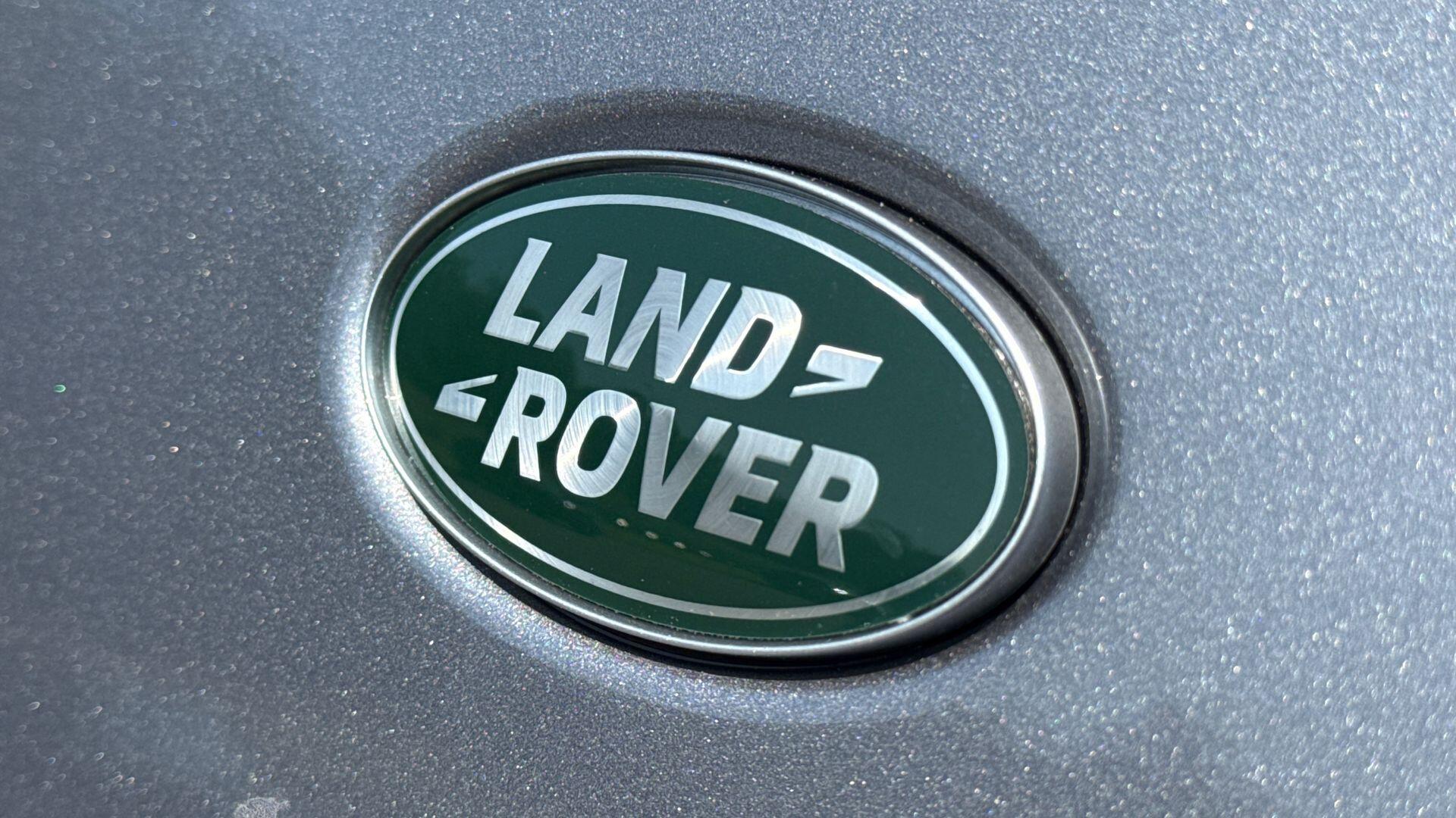 Land Rover Discovery view 46