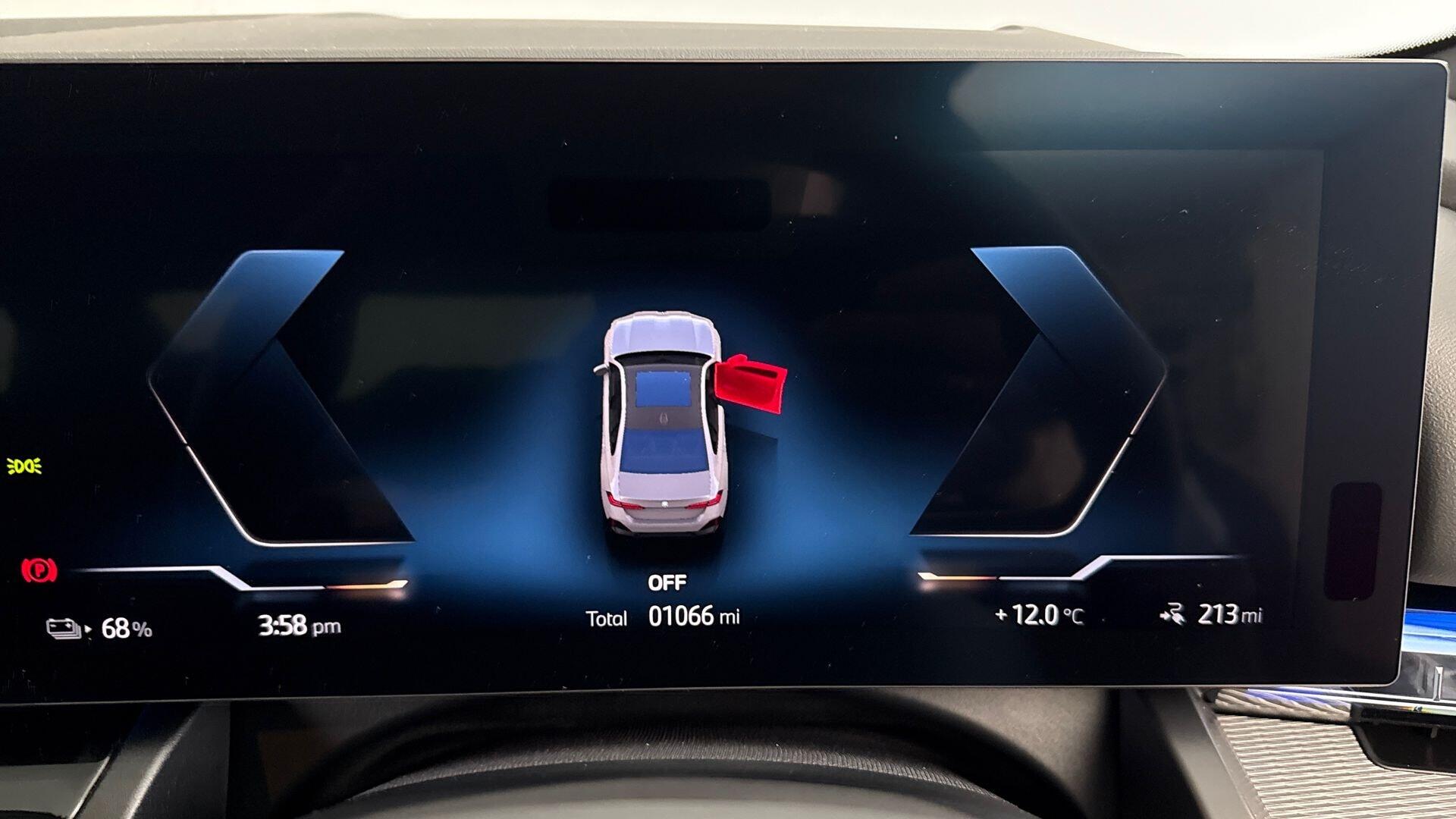 BMW i5 view 9