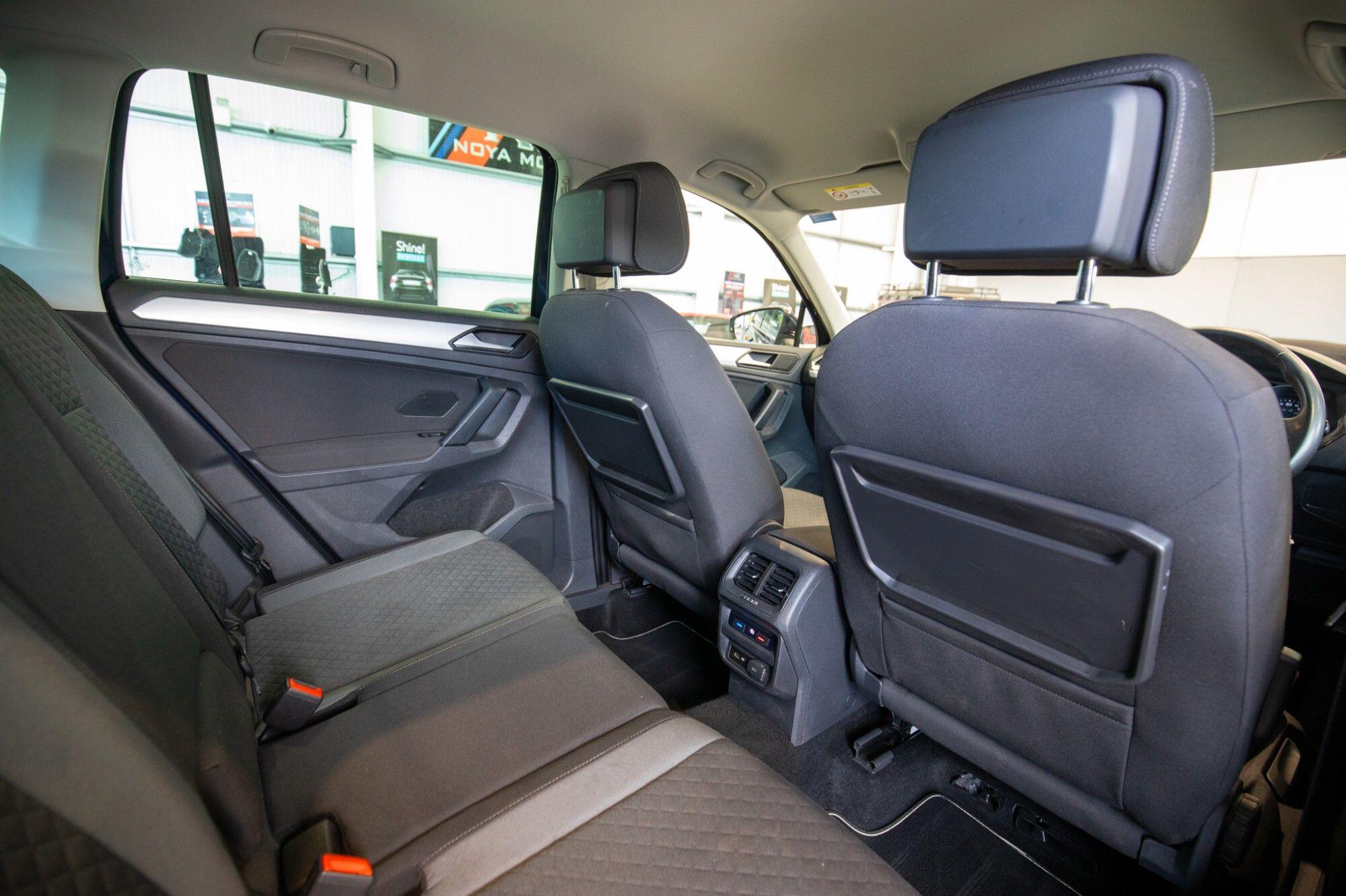 Volkswagen Tiguan view 11