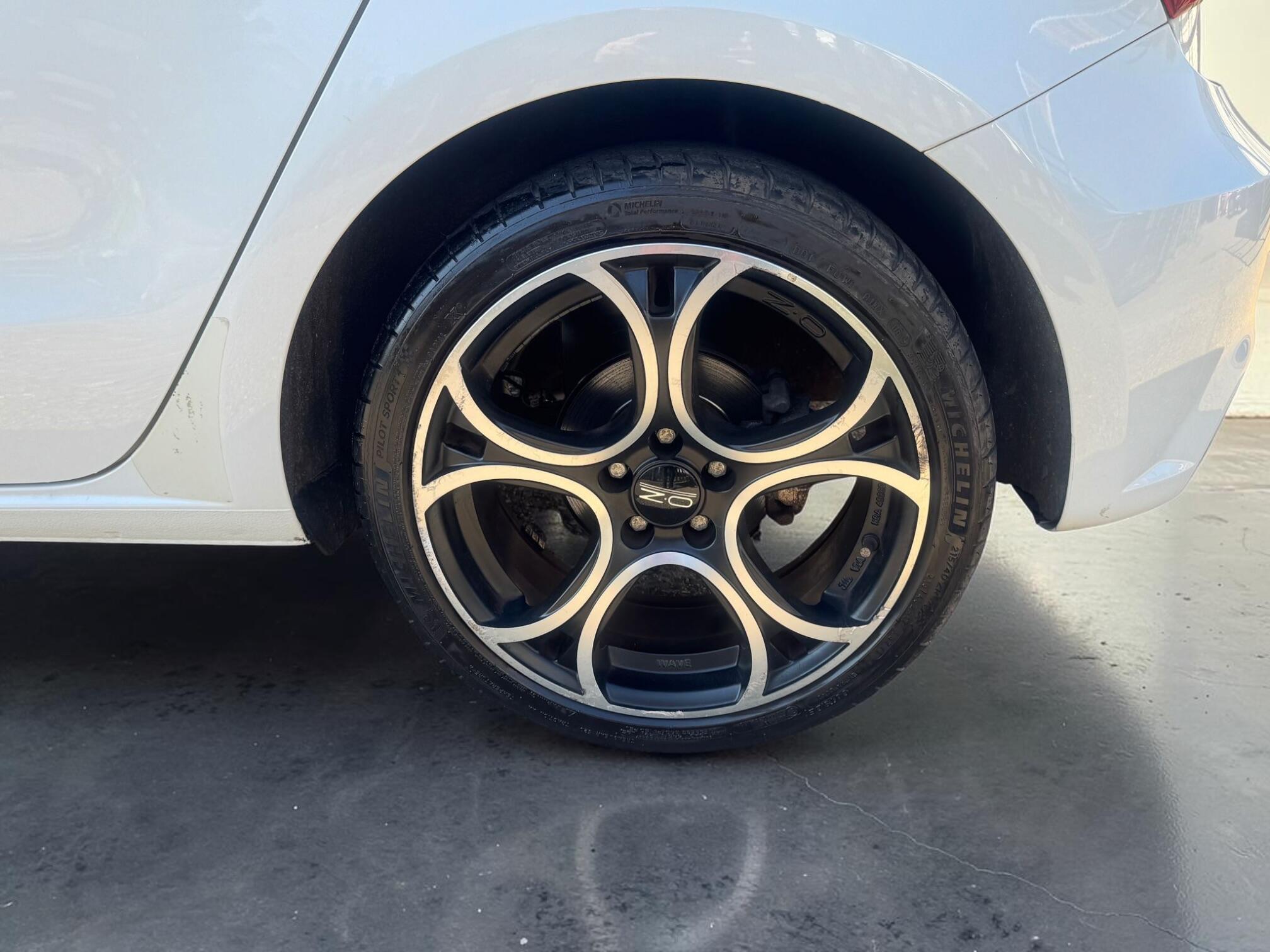 Audi A1 view 21