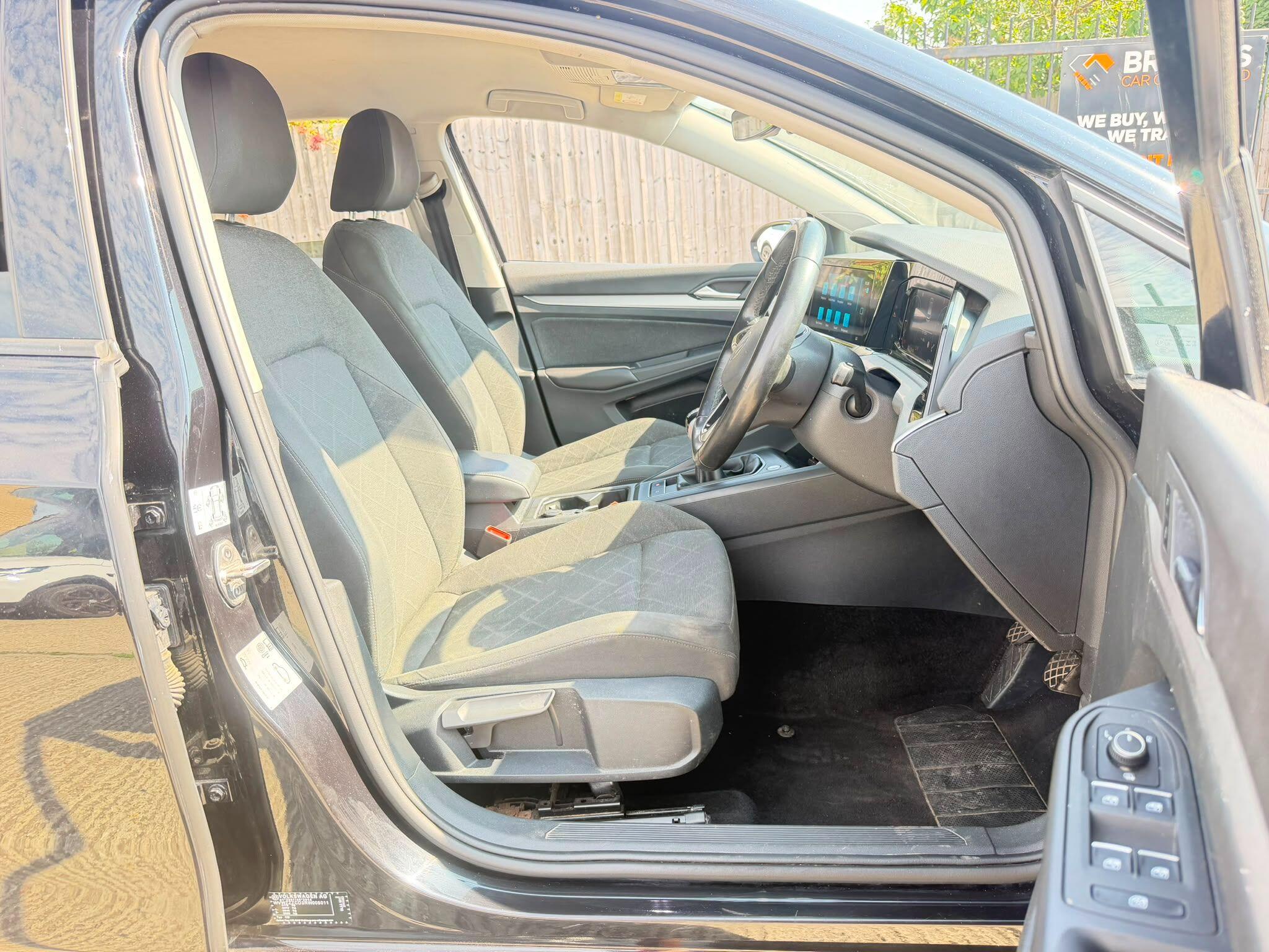 Volkswagen Golf view 9